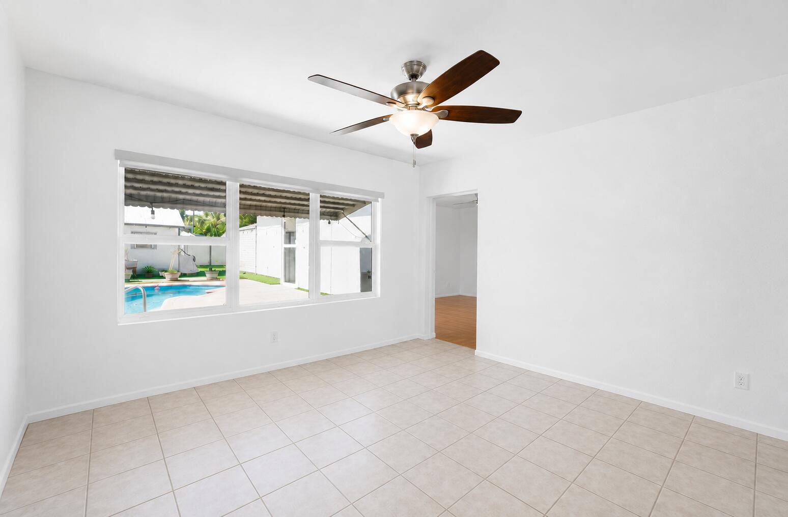 262 SW 8th Street