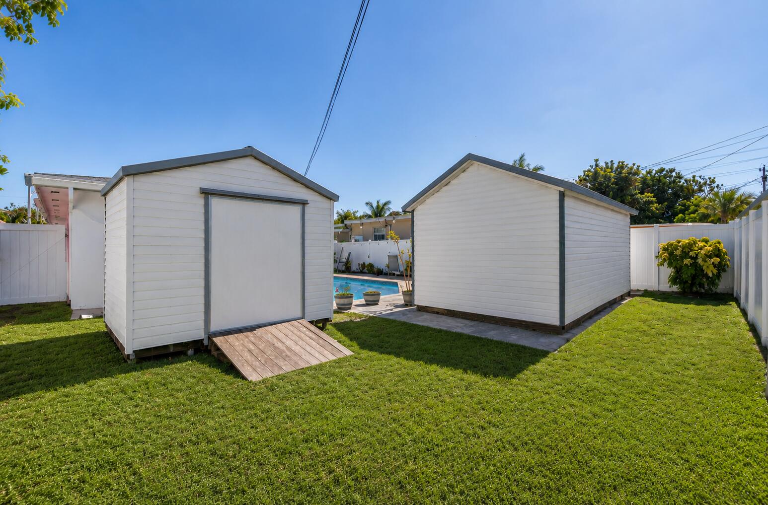 262 SW 8th Street