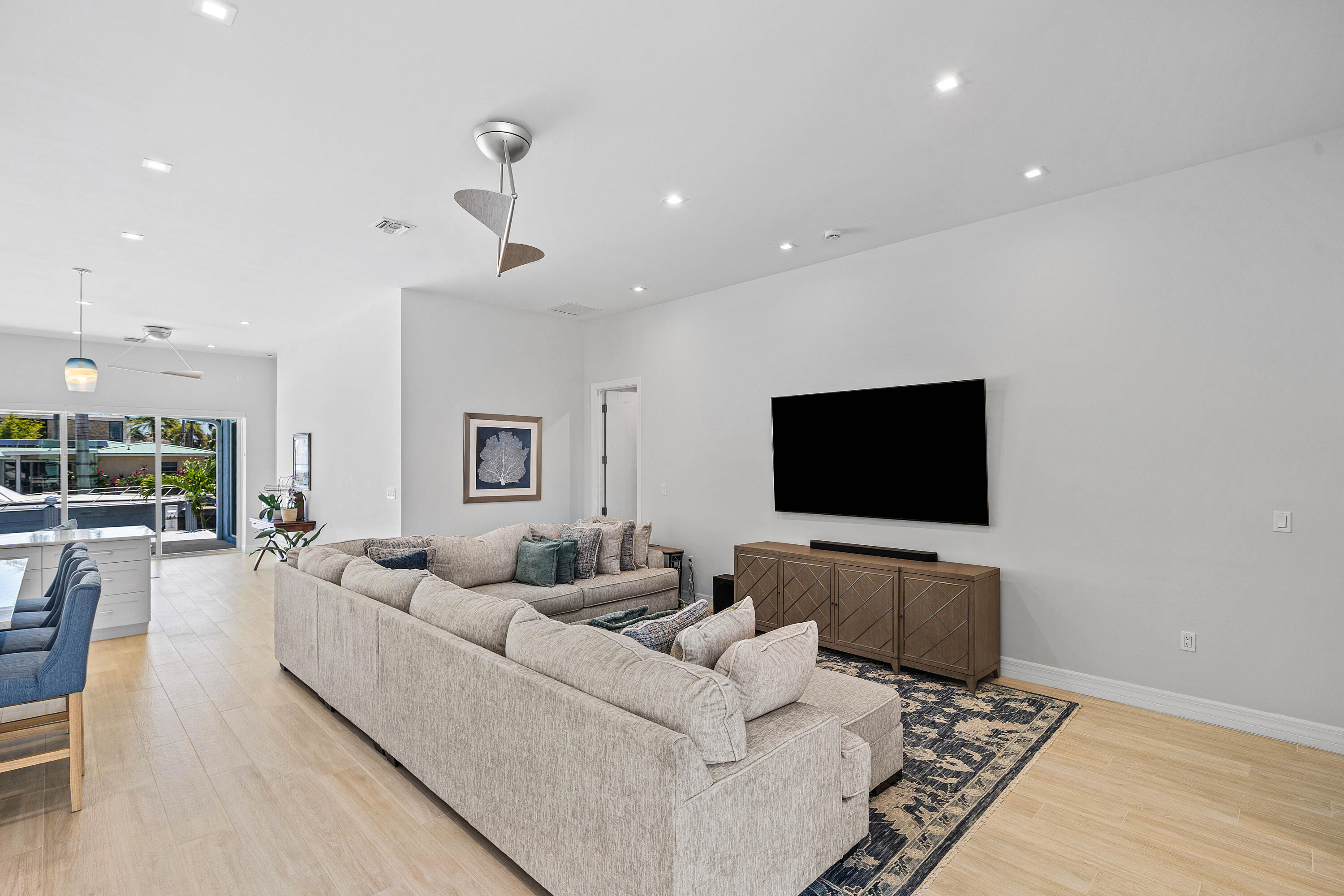 830 NE 72nd Street
