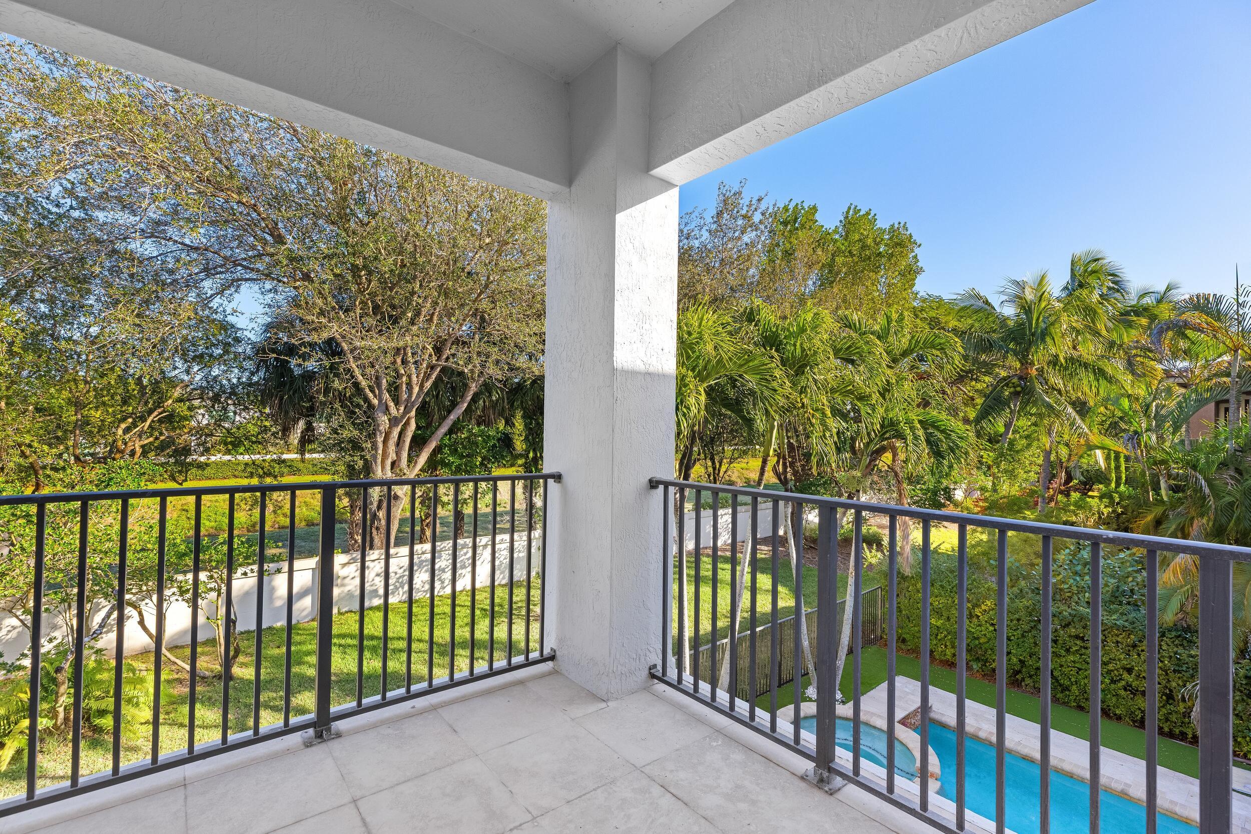 17606 Circle Pond Court