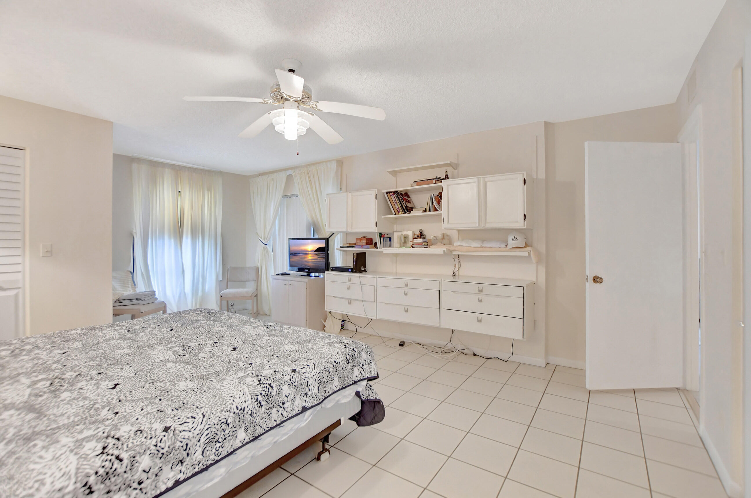 7310 Ashford Place 405