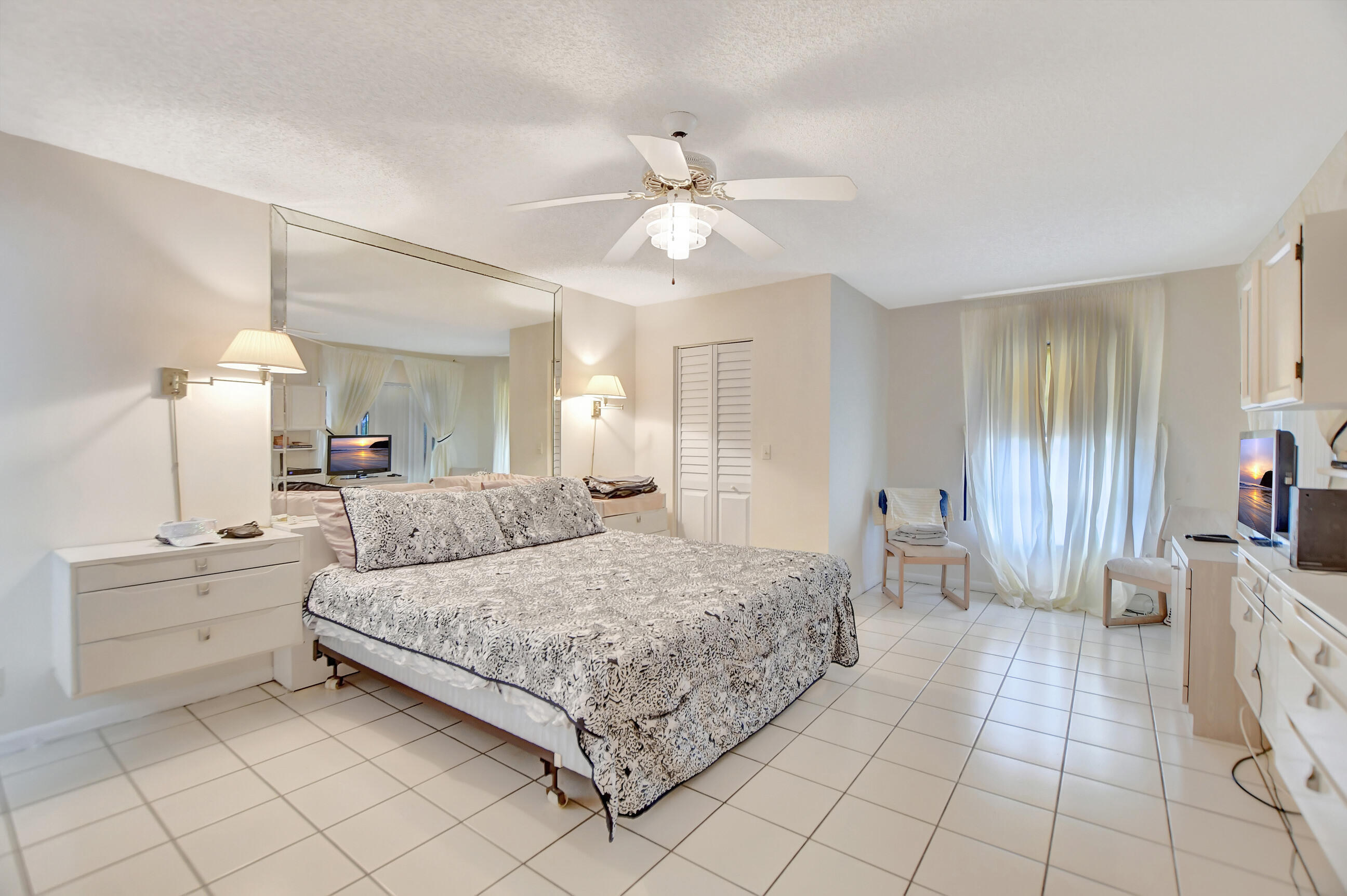 7310 Ashford Place 405