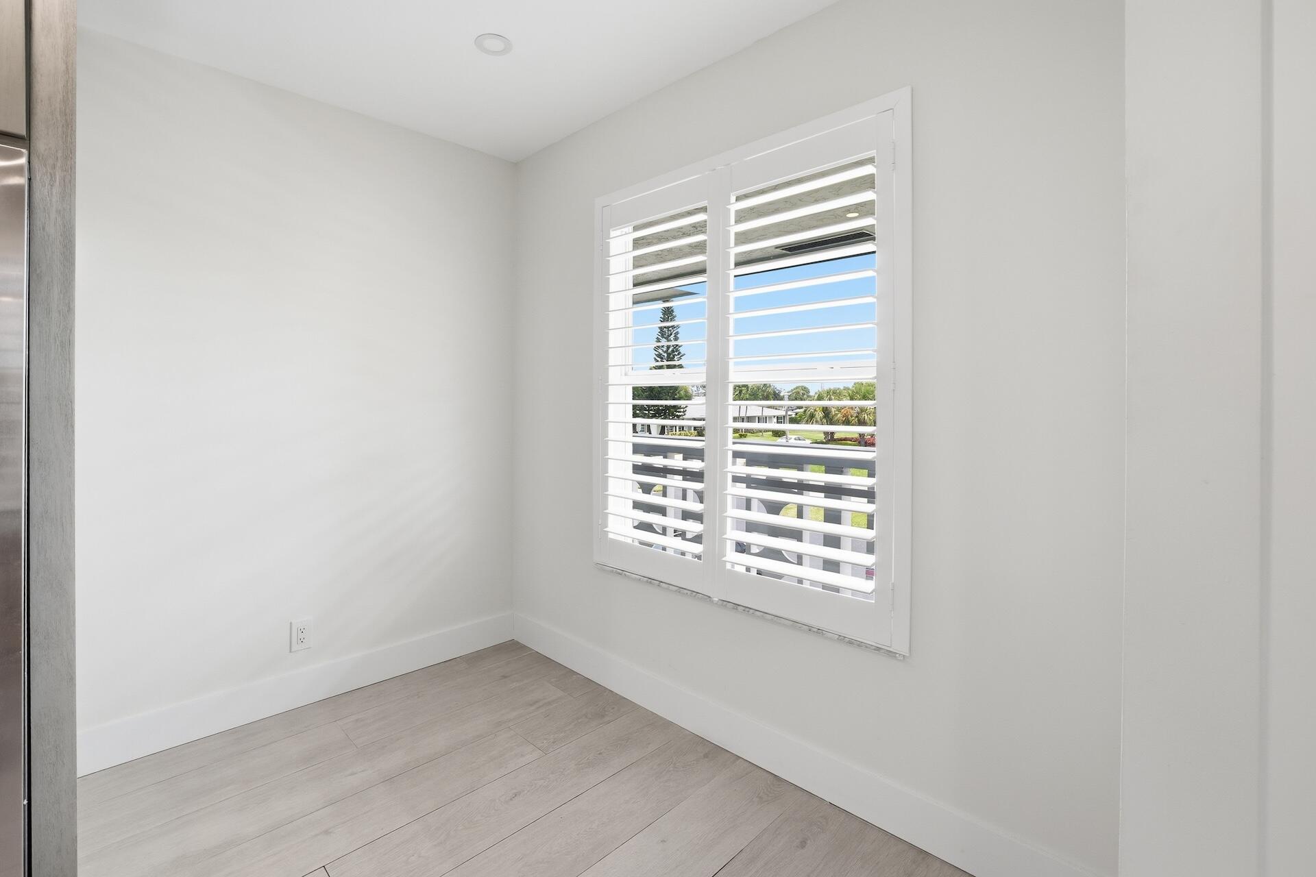 1011 Flame Vine Avenue 203