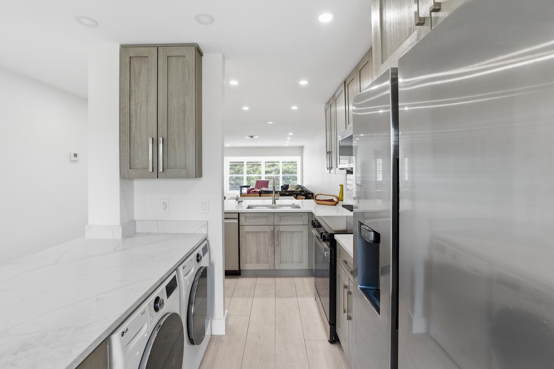 1011 Flame Vine Avenue 203