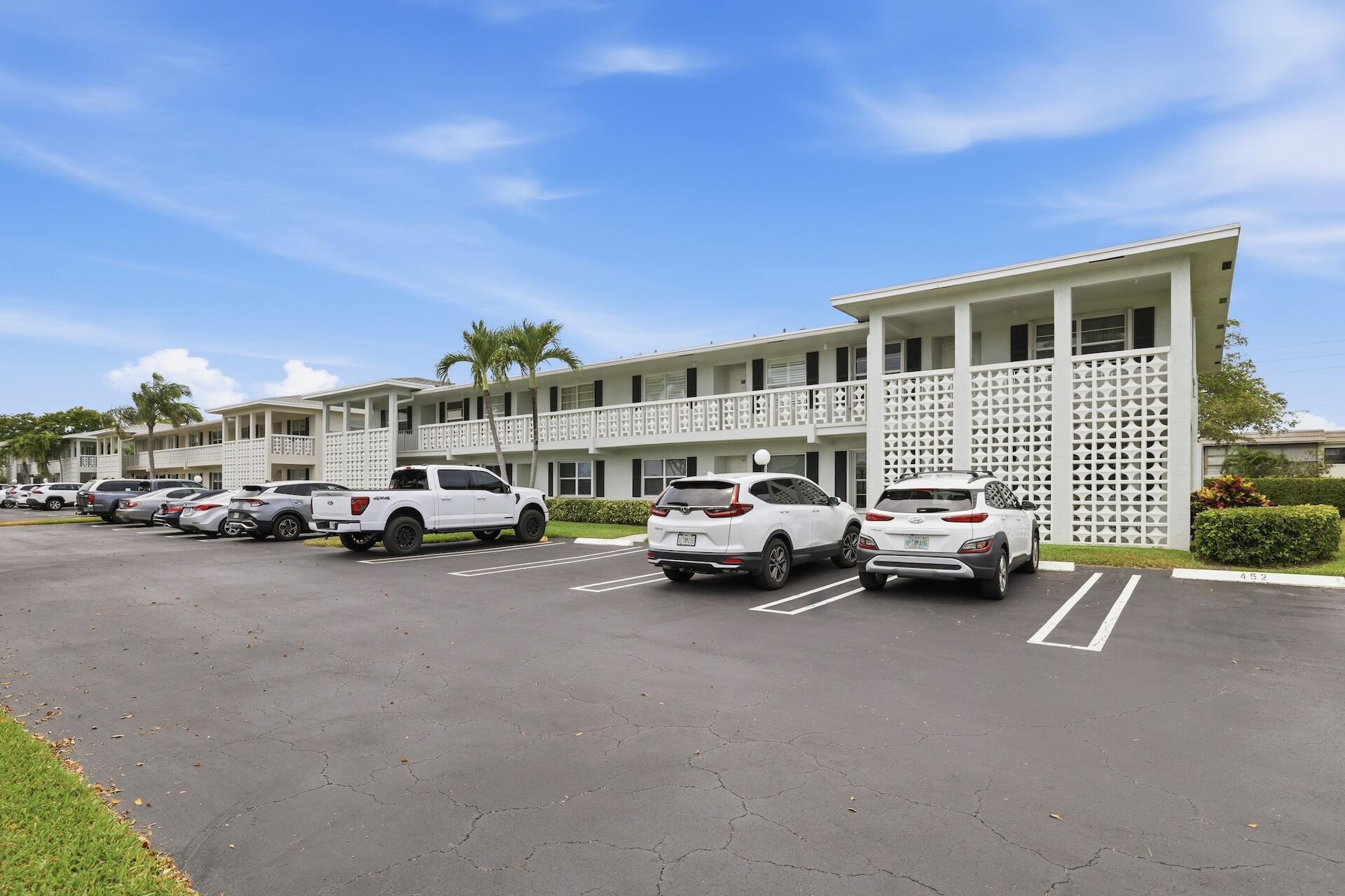 1011 Flame Vine Avenue 203