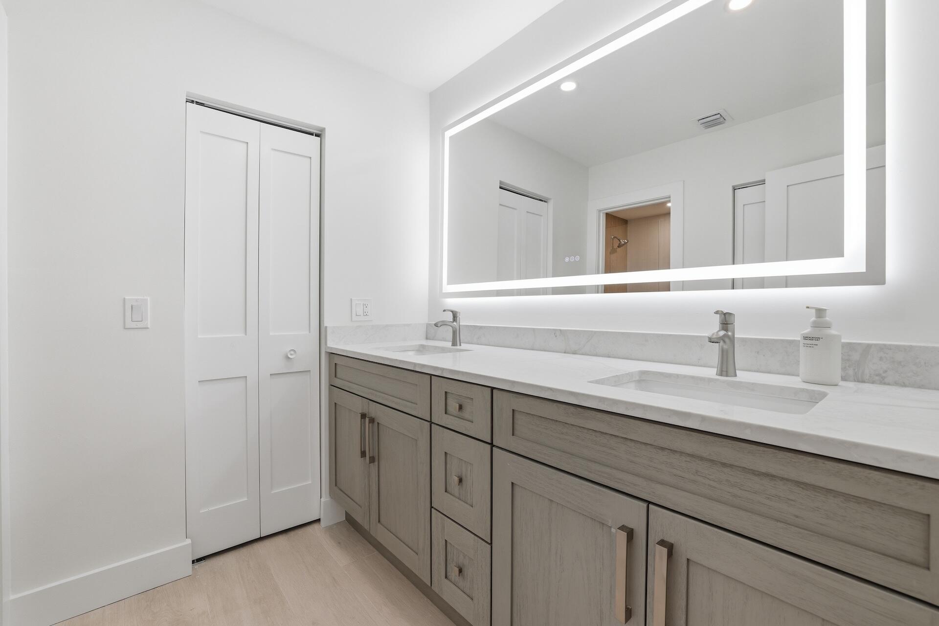 1011 Flame Vine Avenue 203