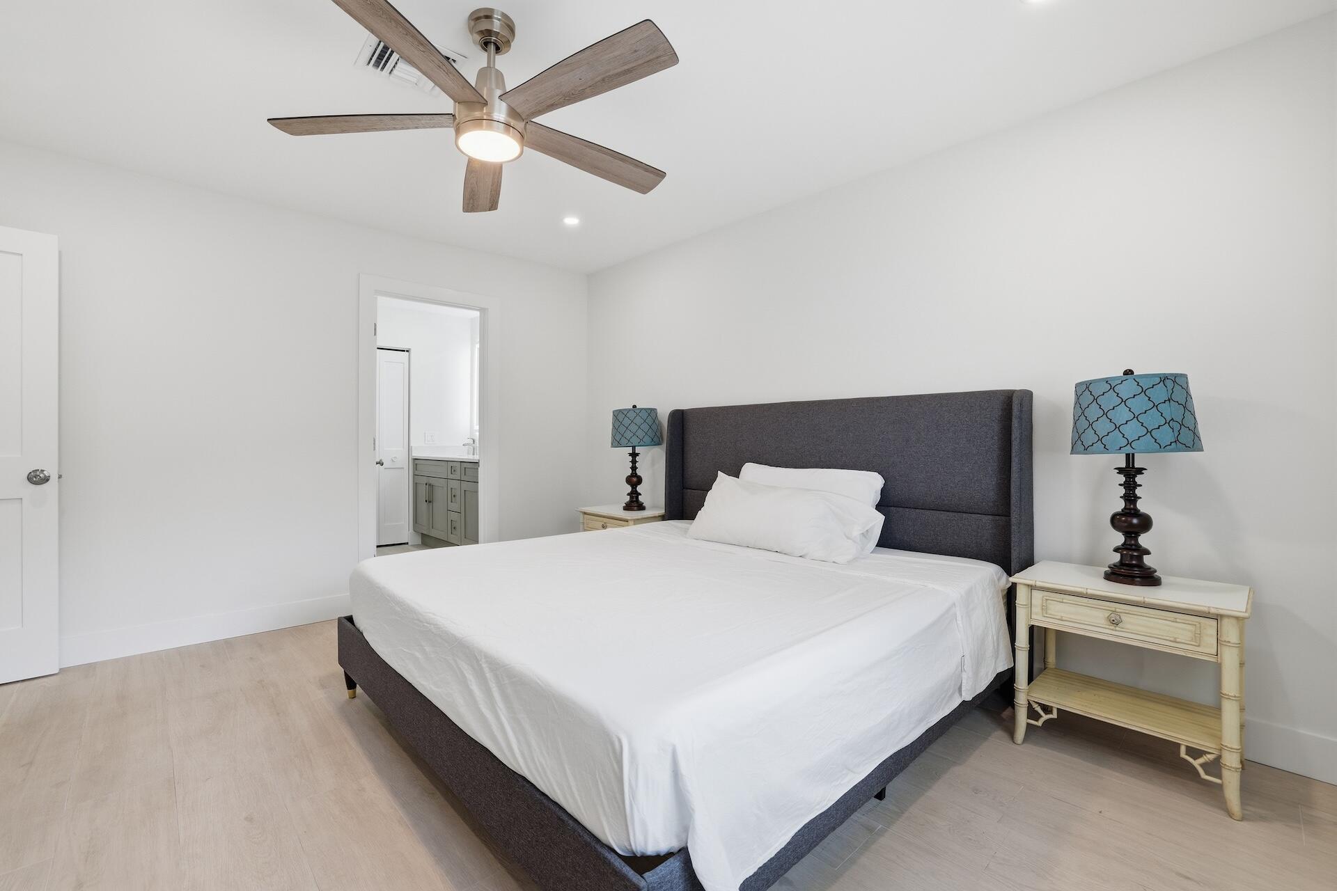 1011 Flame Vine Avenue 203