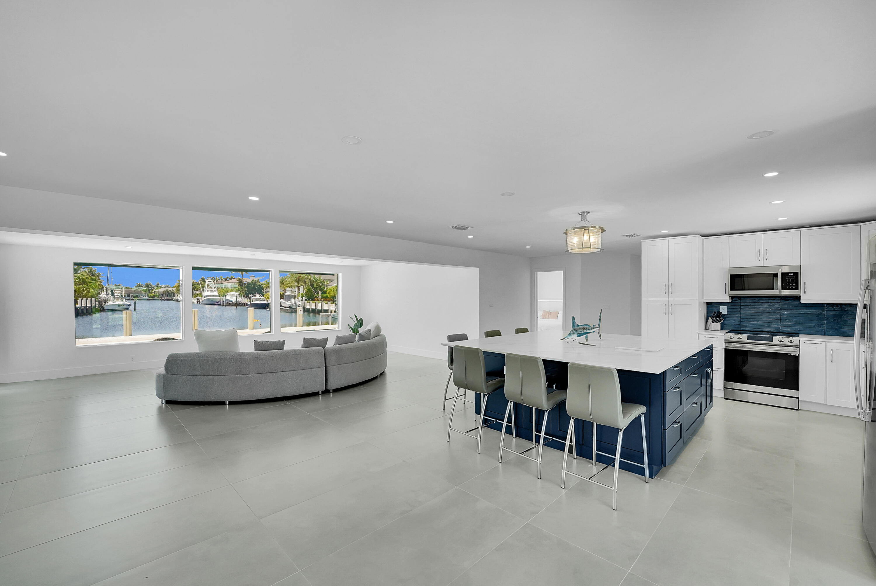 3431 NE 26th Avenue