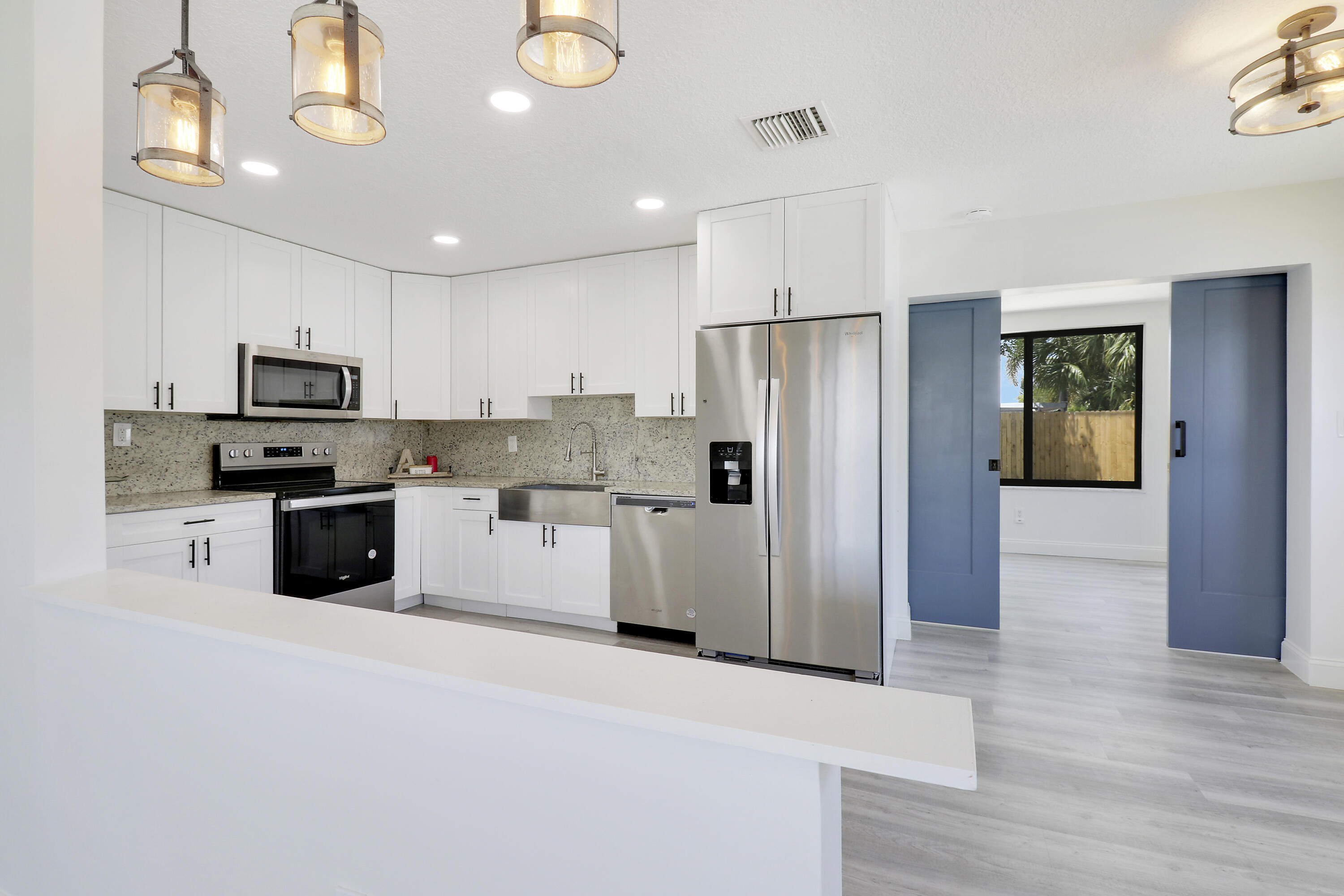9291 Bloomfield Drive