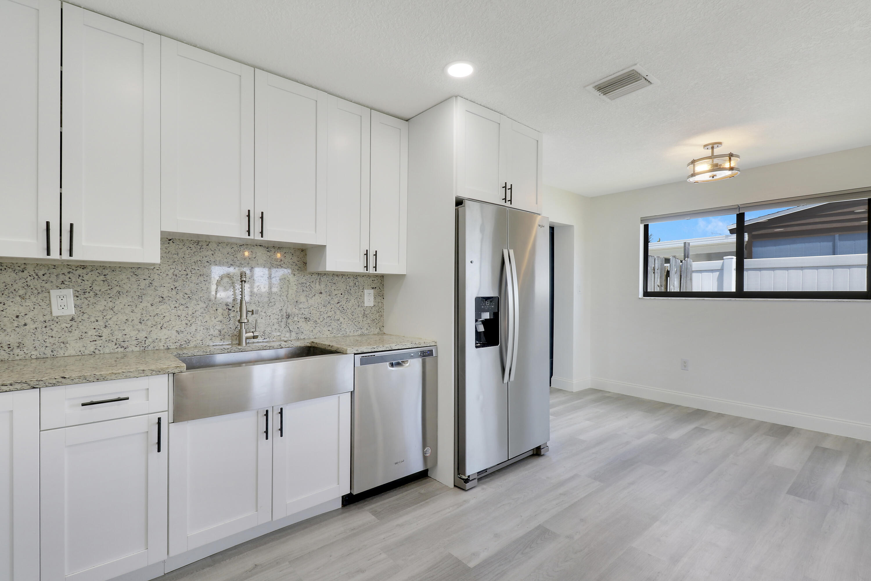 9291 Bloomfield Drive