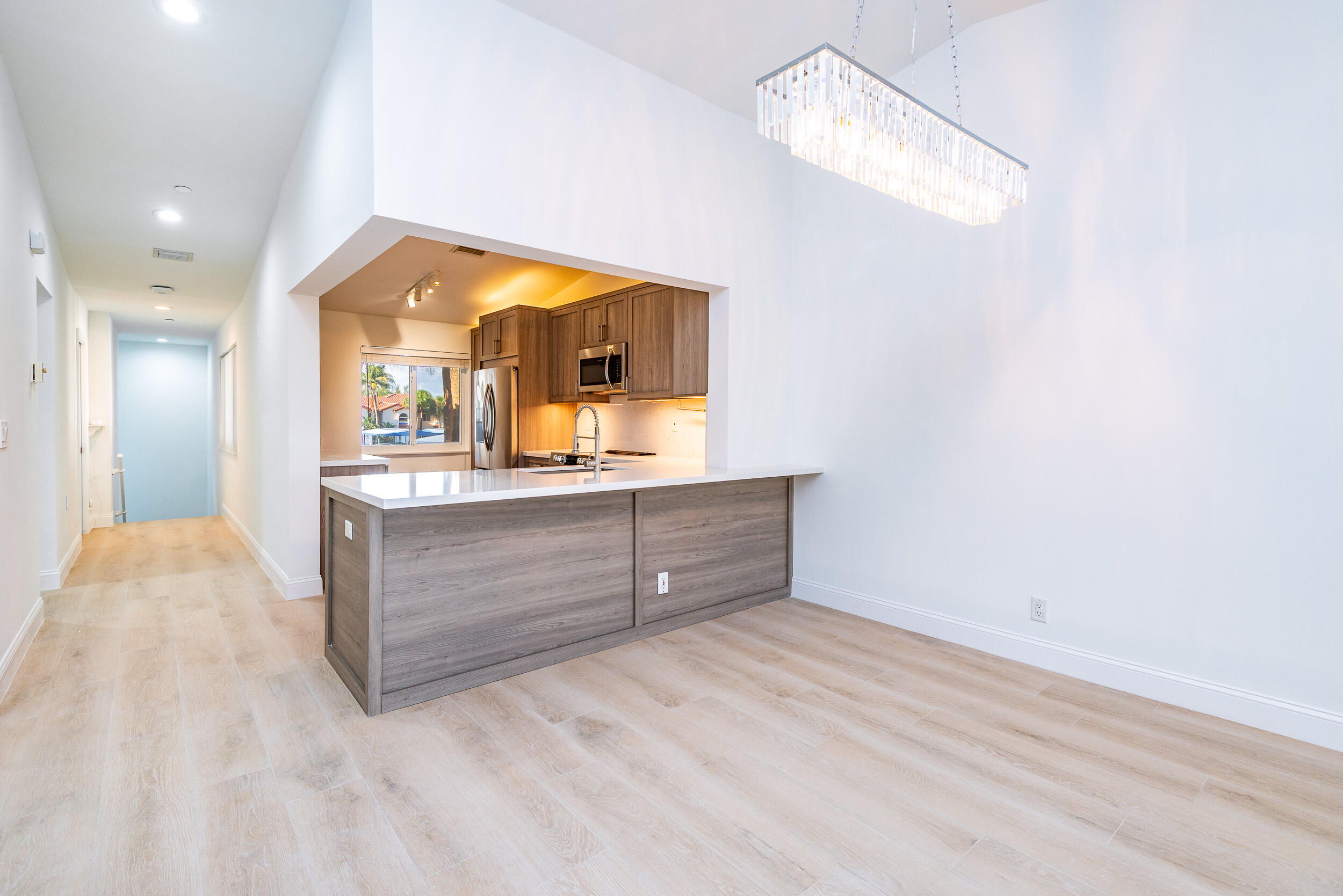 380 NW 67th Street J204
