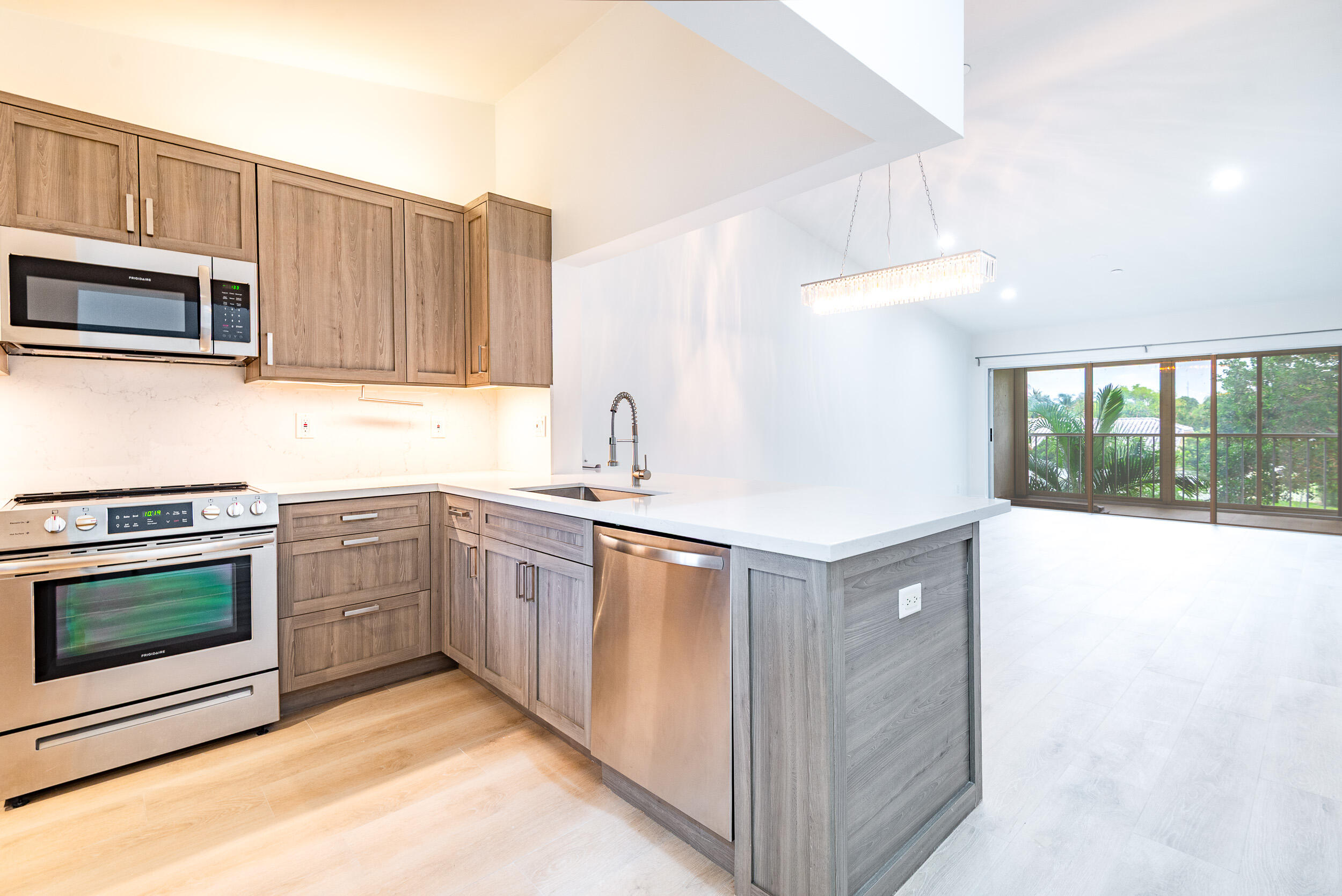 380 NW 67th Street J204