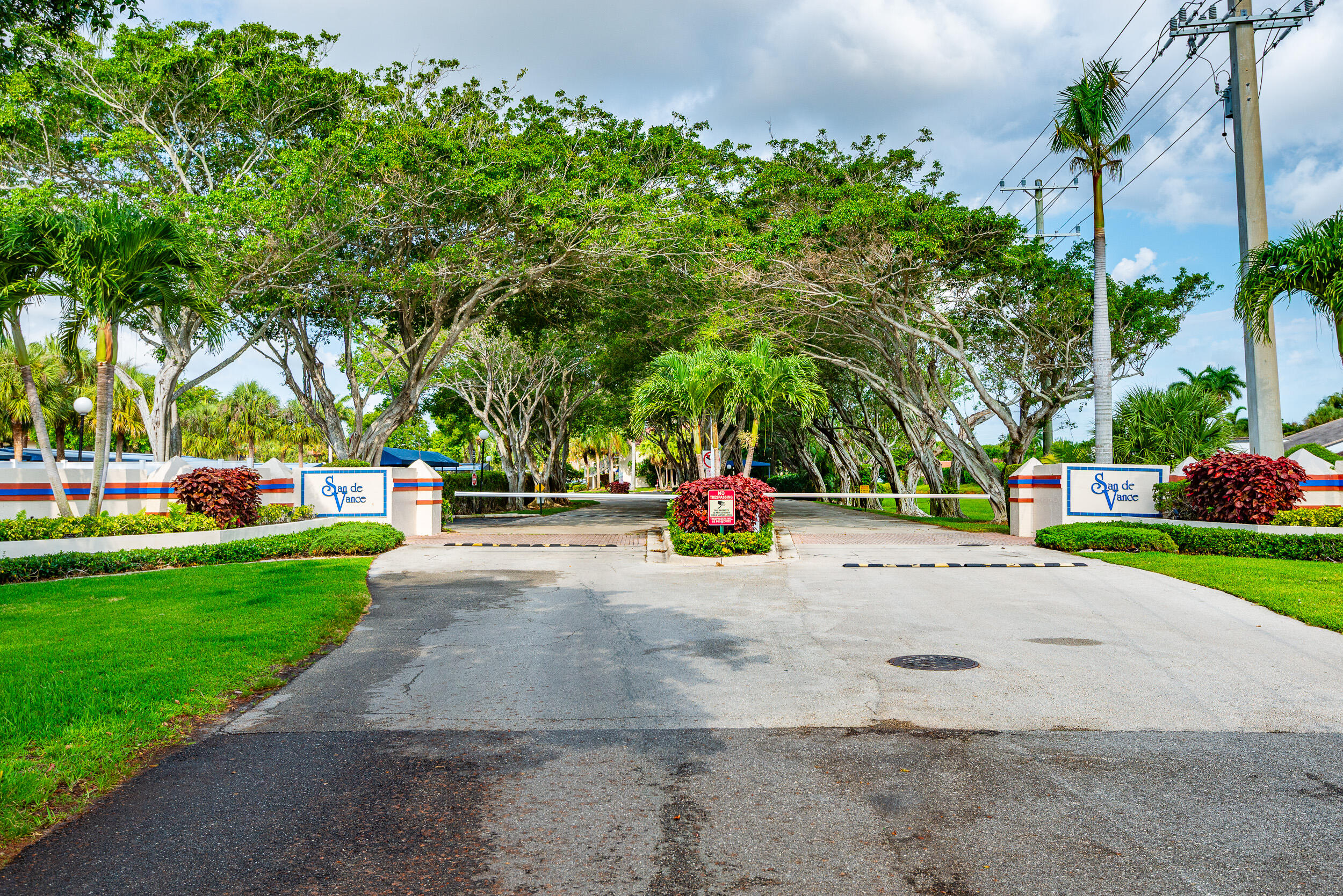 380 NW 67th Street J204