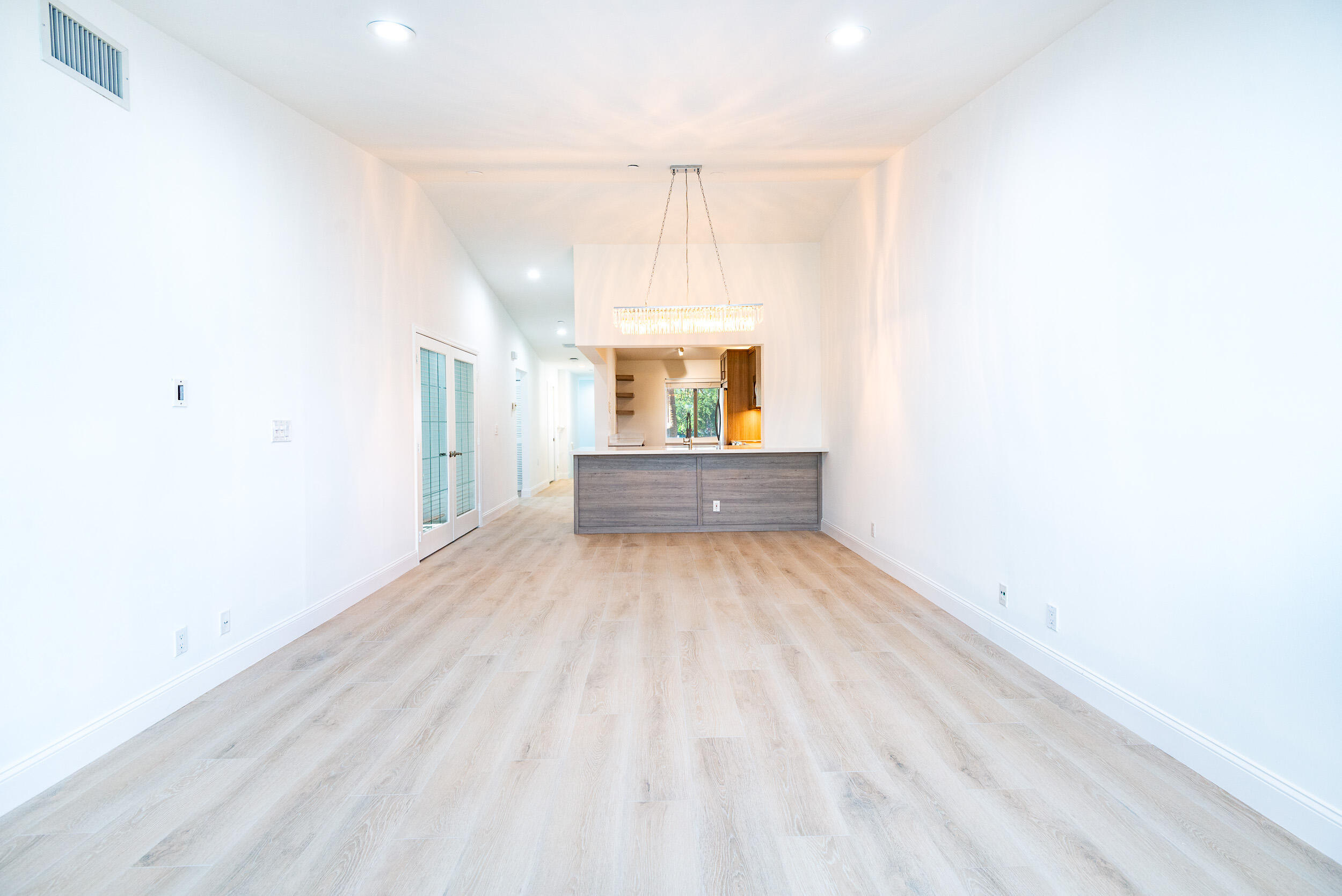 380 NW 67th Street J204