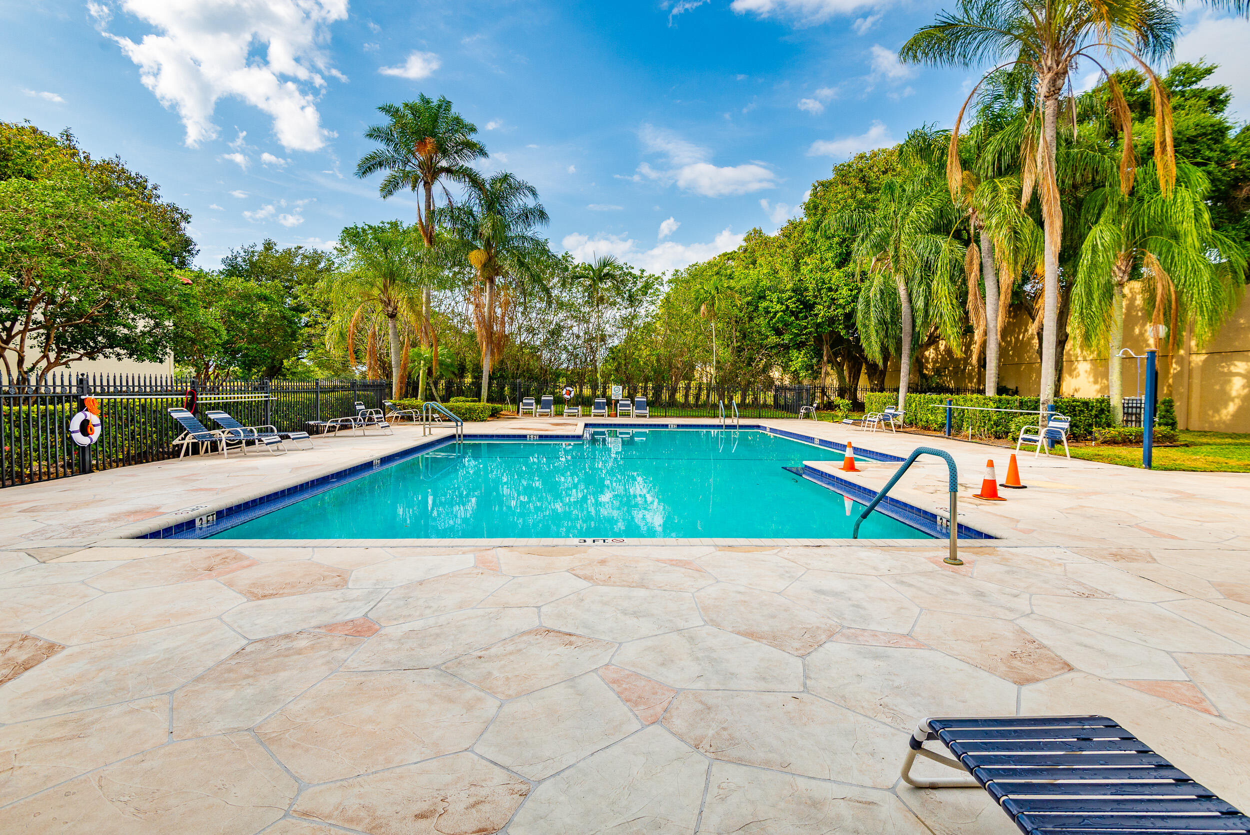 380 NW 67th Street J204