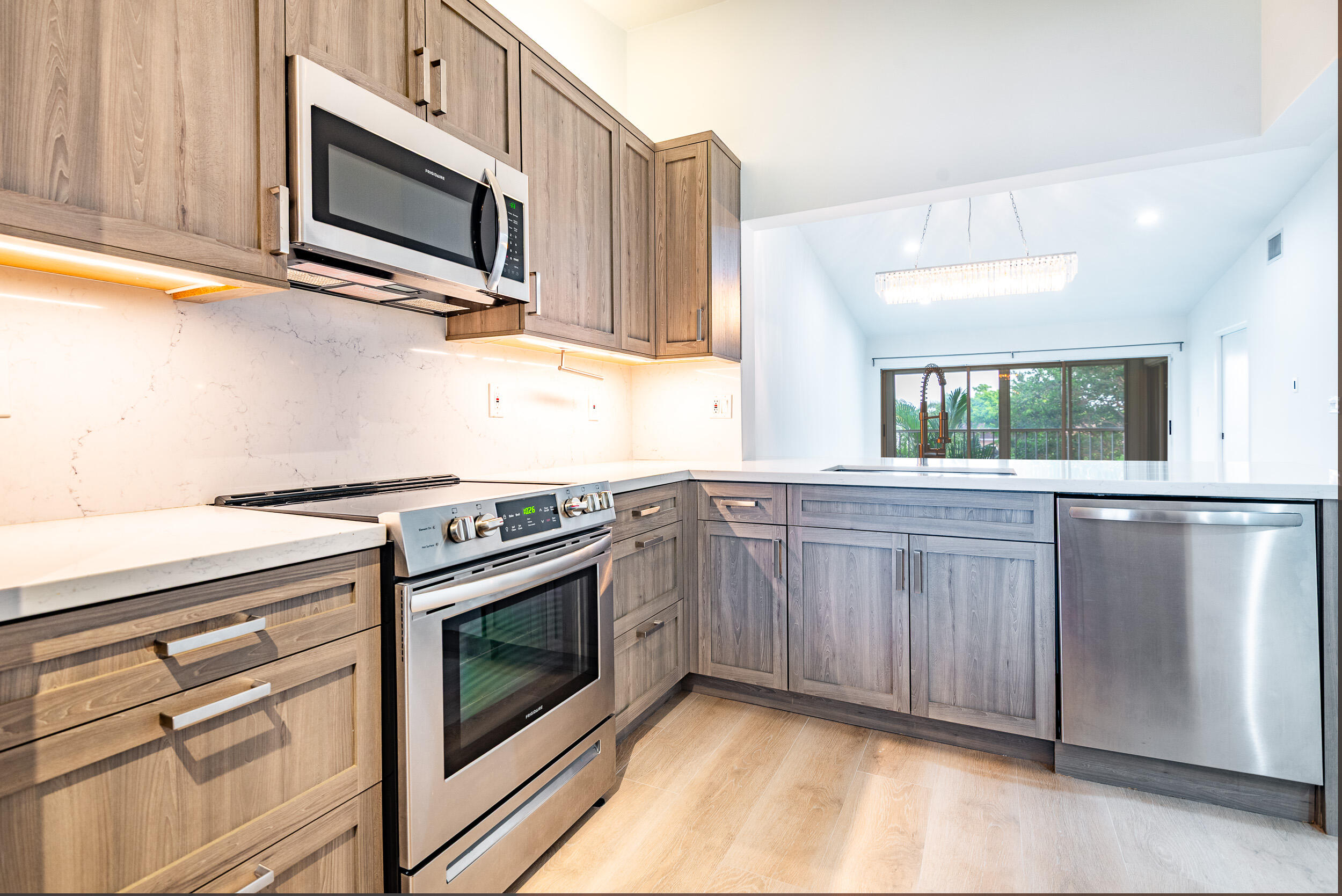 380 NW 67th Street J204