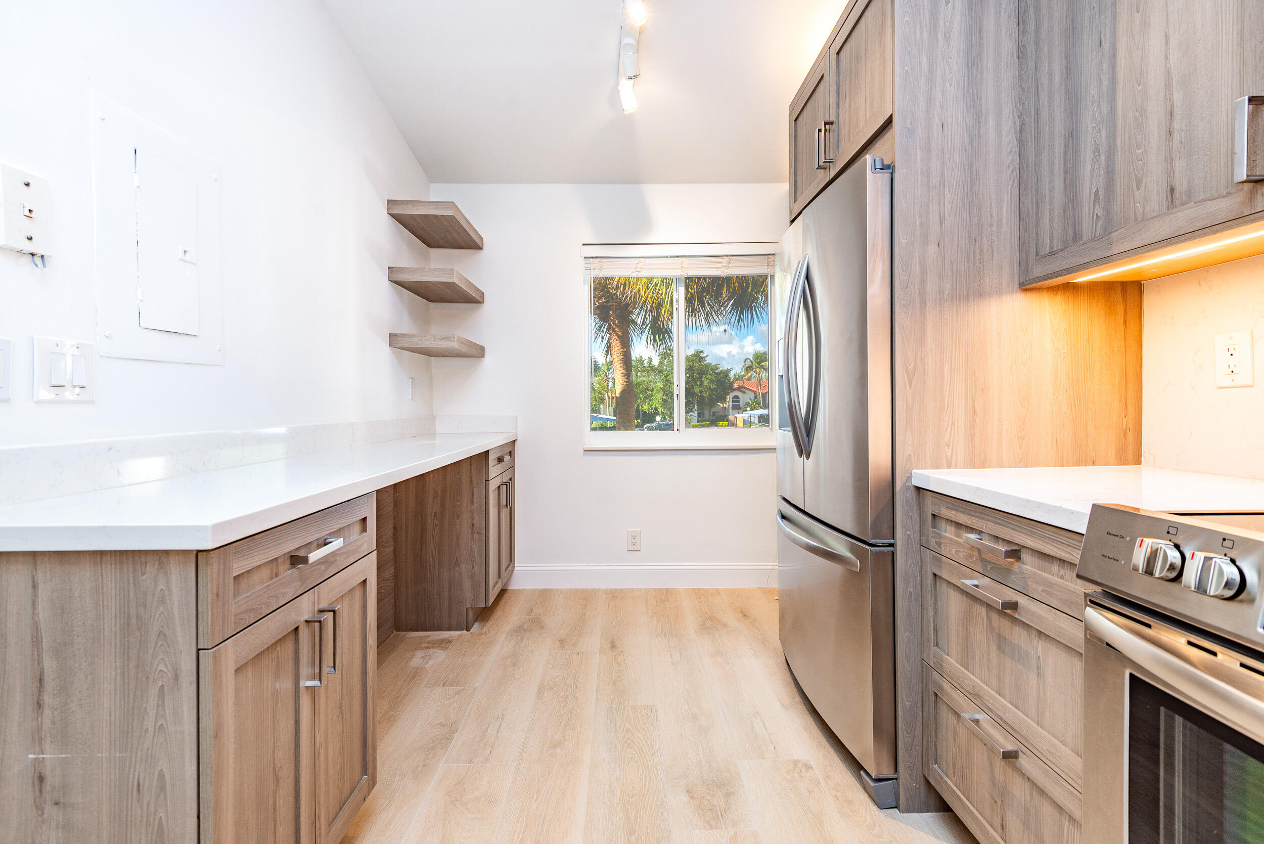 380 NW 67th Street J204
