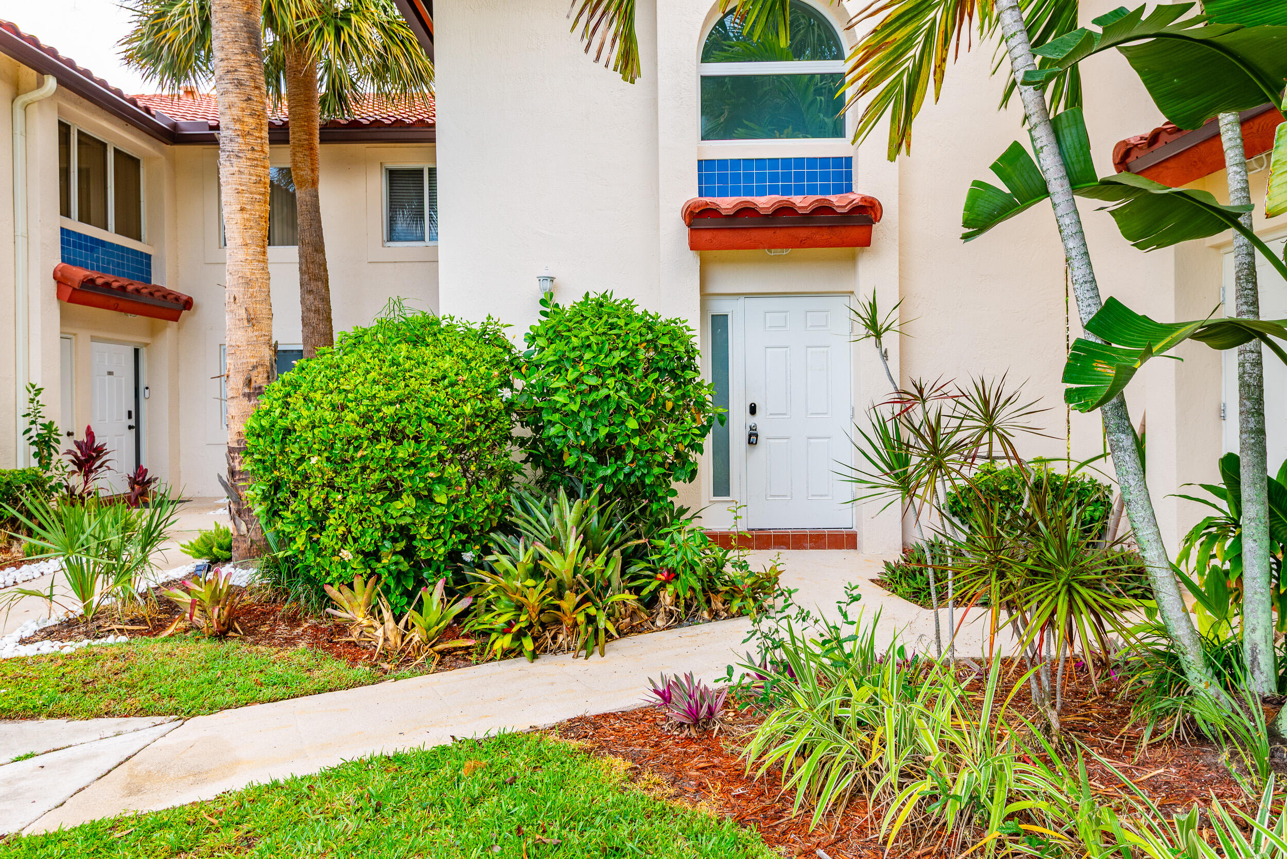 380 NW 67th Street J204
