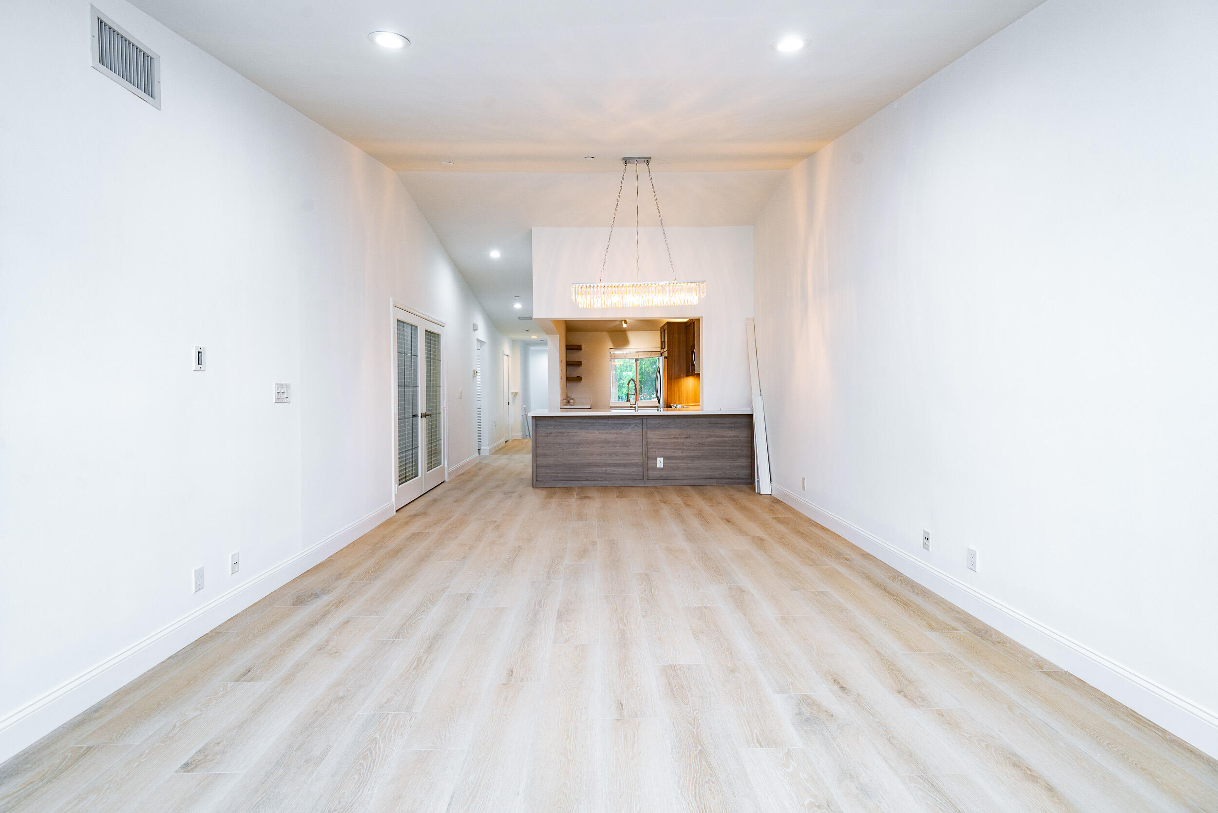 380 NW 67th Street J204