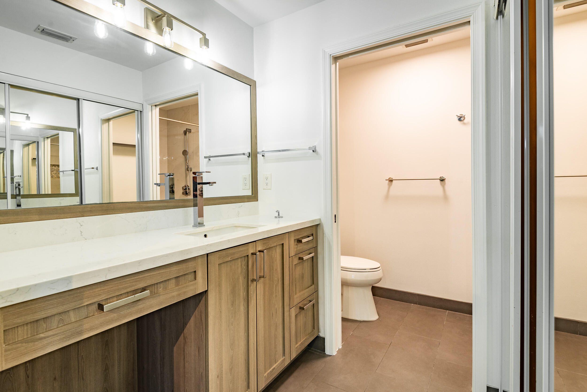 380 NW 67th Street J204