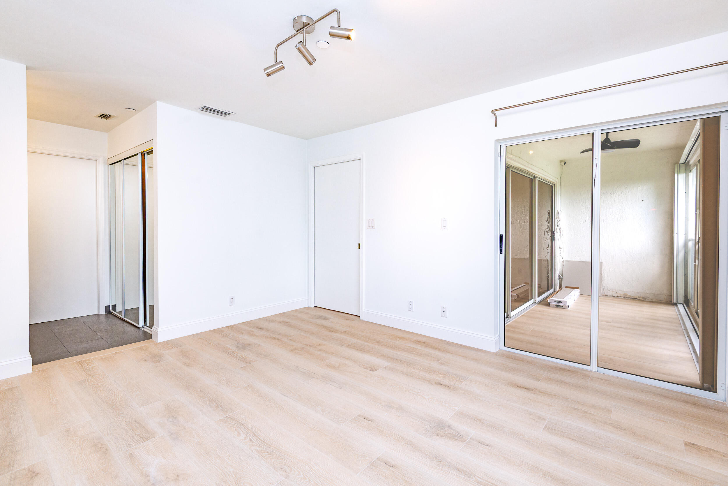 380 NW 67th Street J204