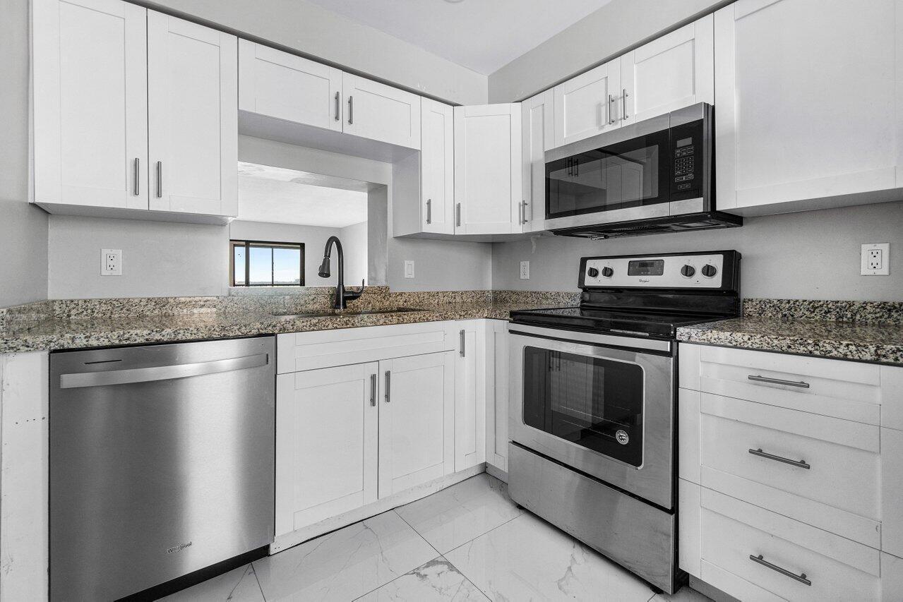 7310 Ashford Place 704