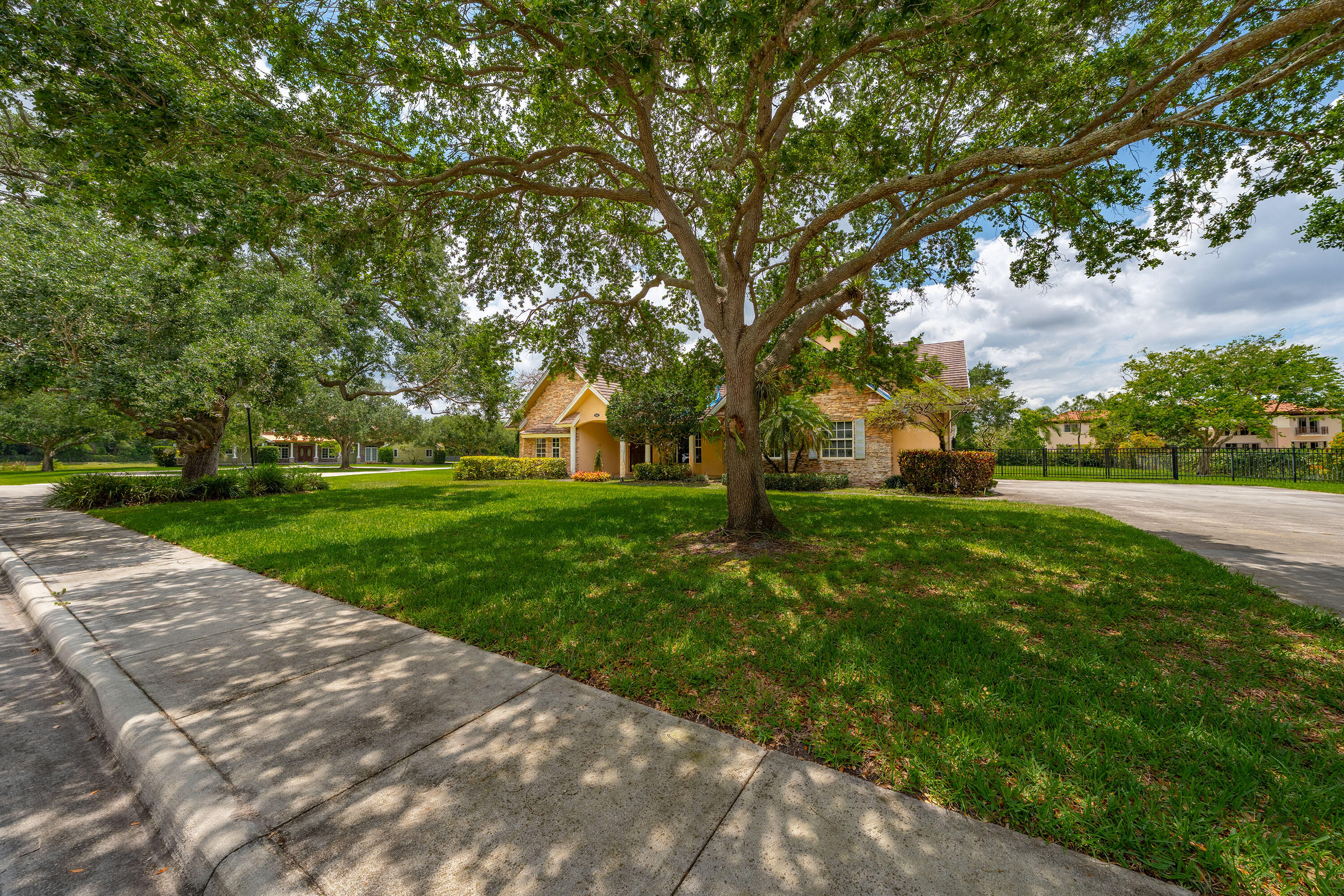 13360 SW 36th Court