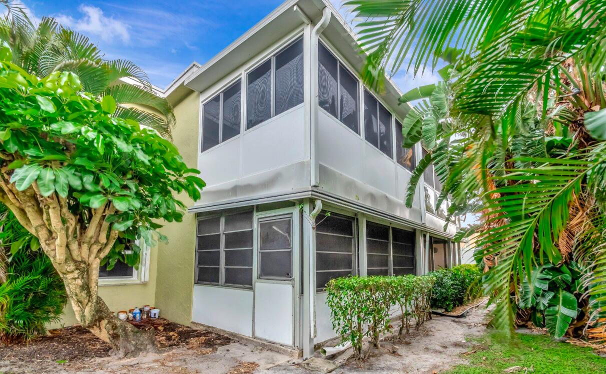 1140 Mahogany Way 204