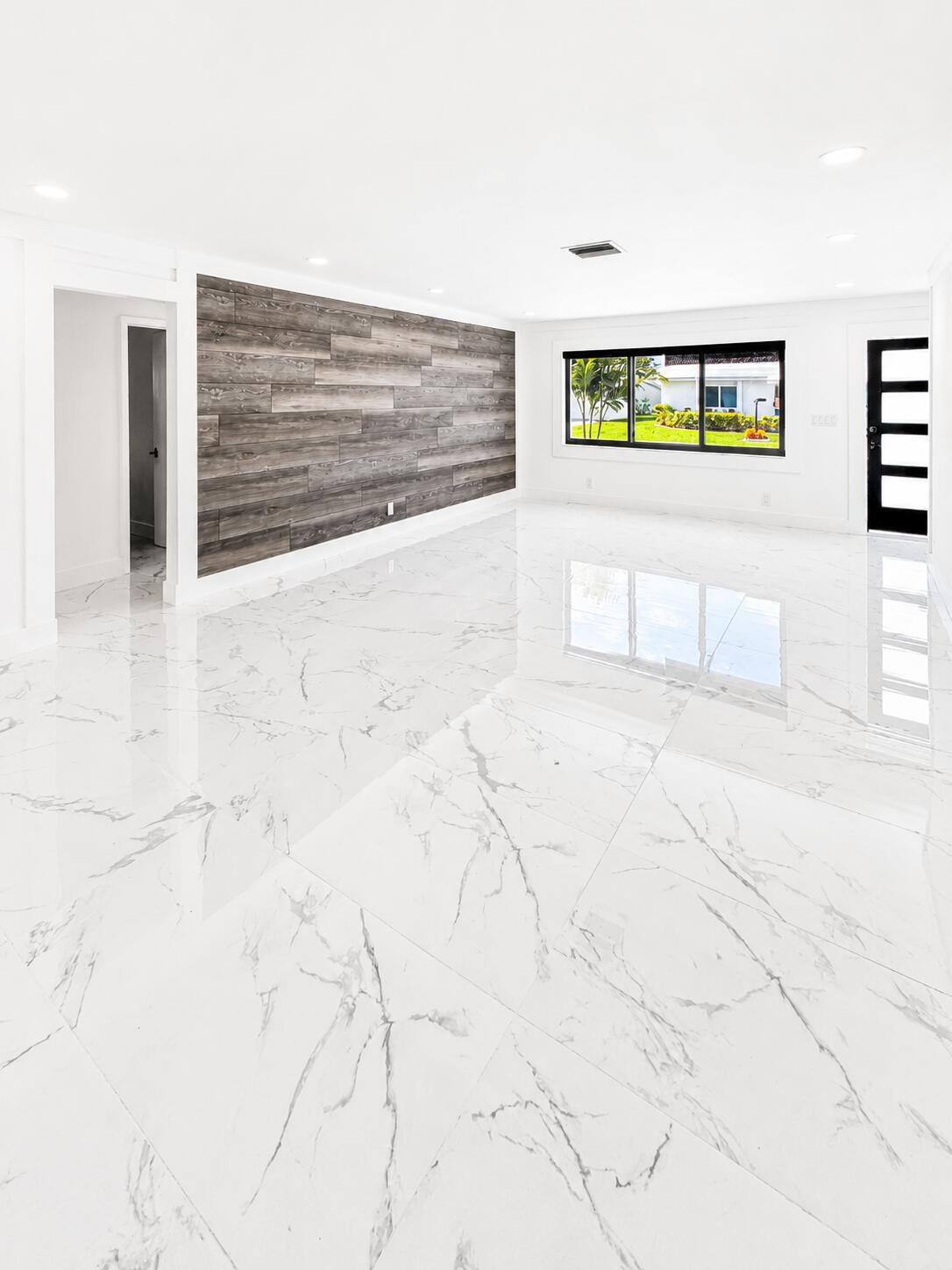 1009 Leisure Lane