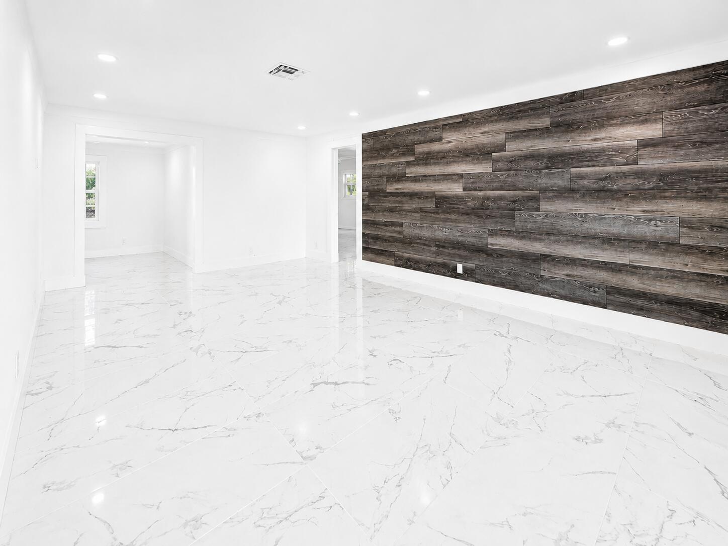 1009 Leisure Lane