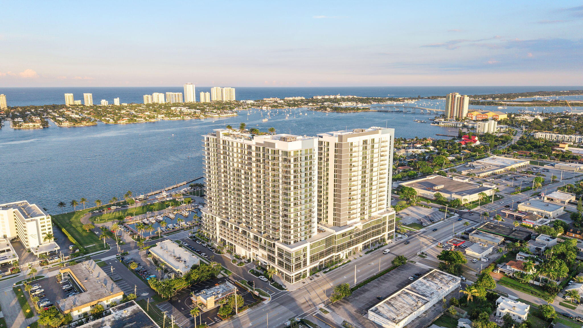 220 Lake Shore Drive 2321