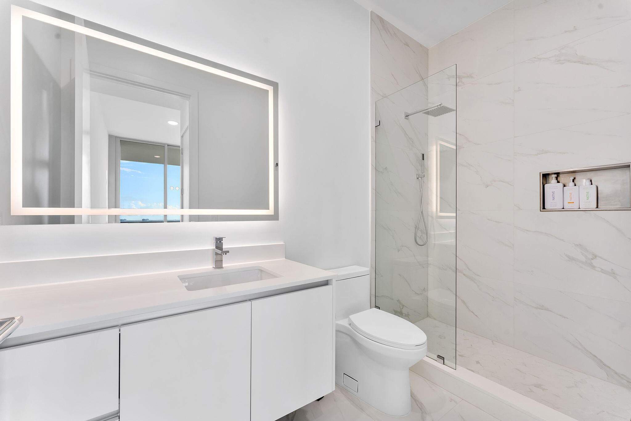 220 Lake Shore Drive 2321