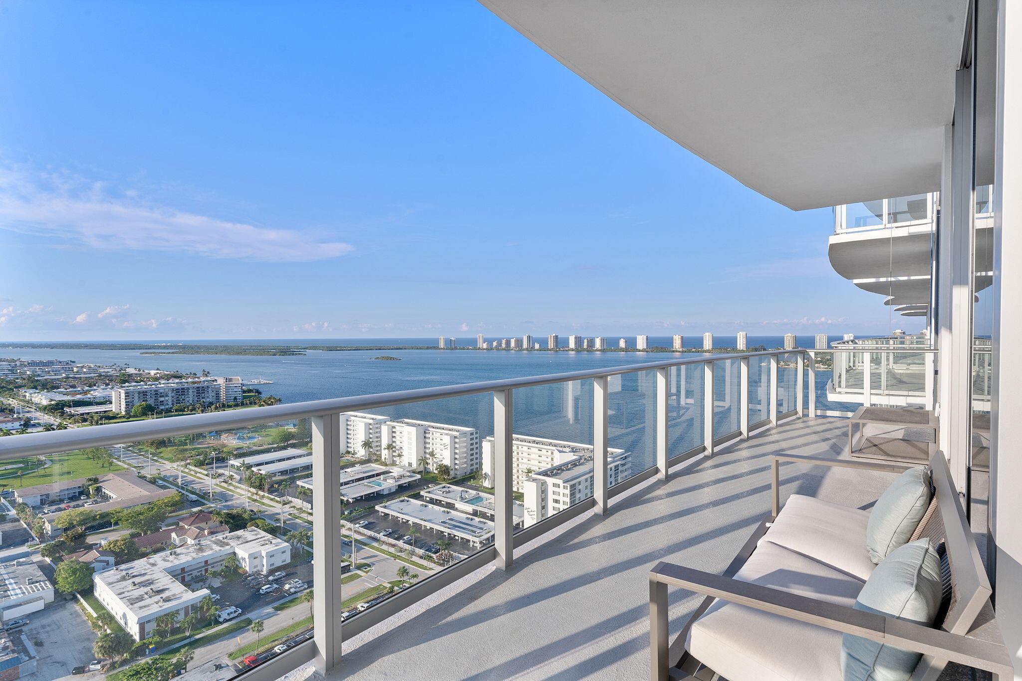 220 Lake Shore Drive 2321