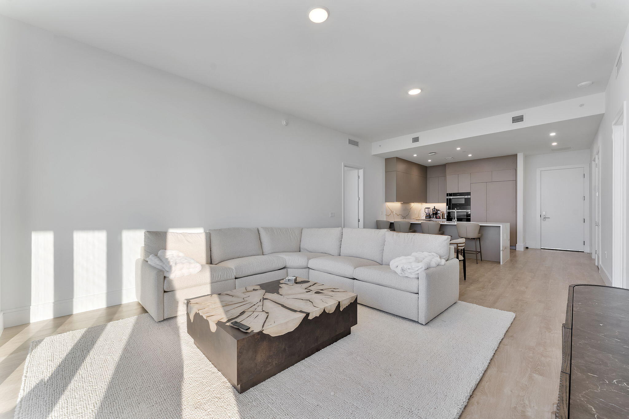 220 Lake Shore Drive 2321