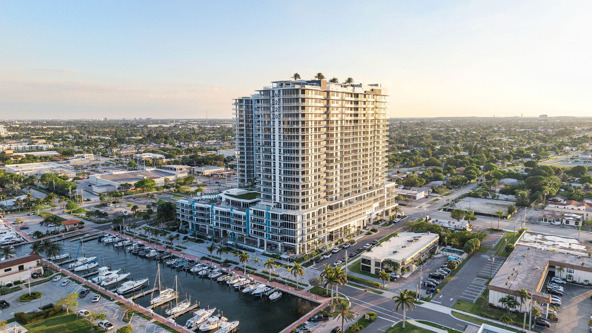 220 Lake Shore Drive 2321