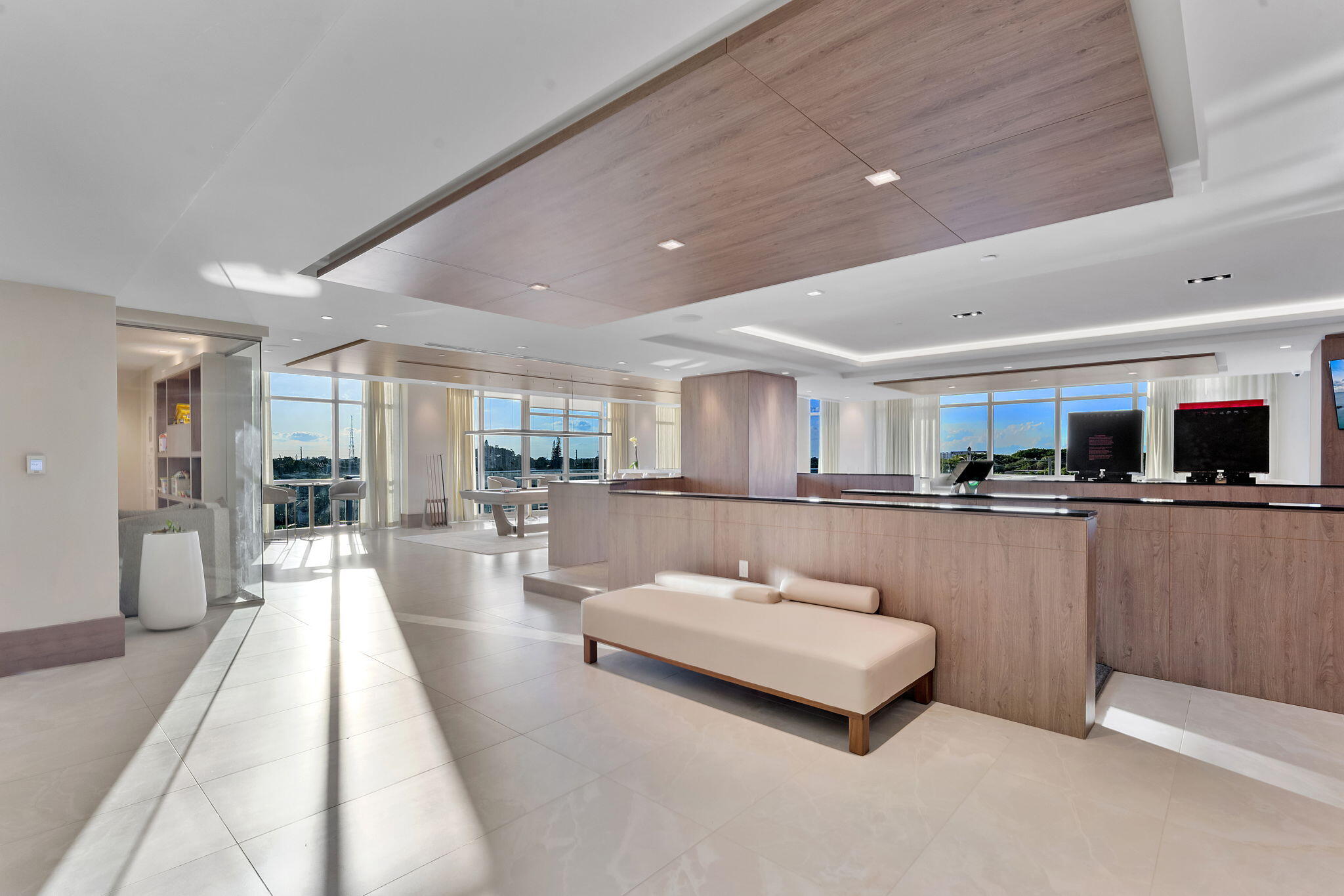 220 Lake Shore Drive 2321
