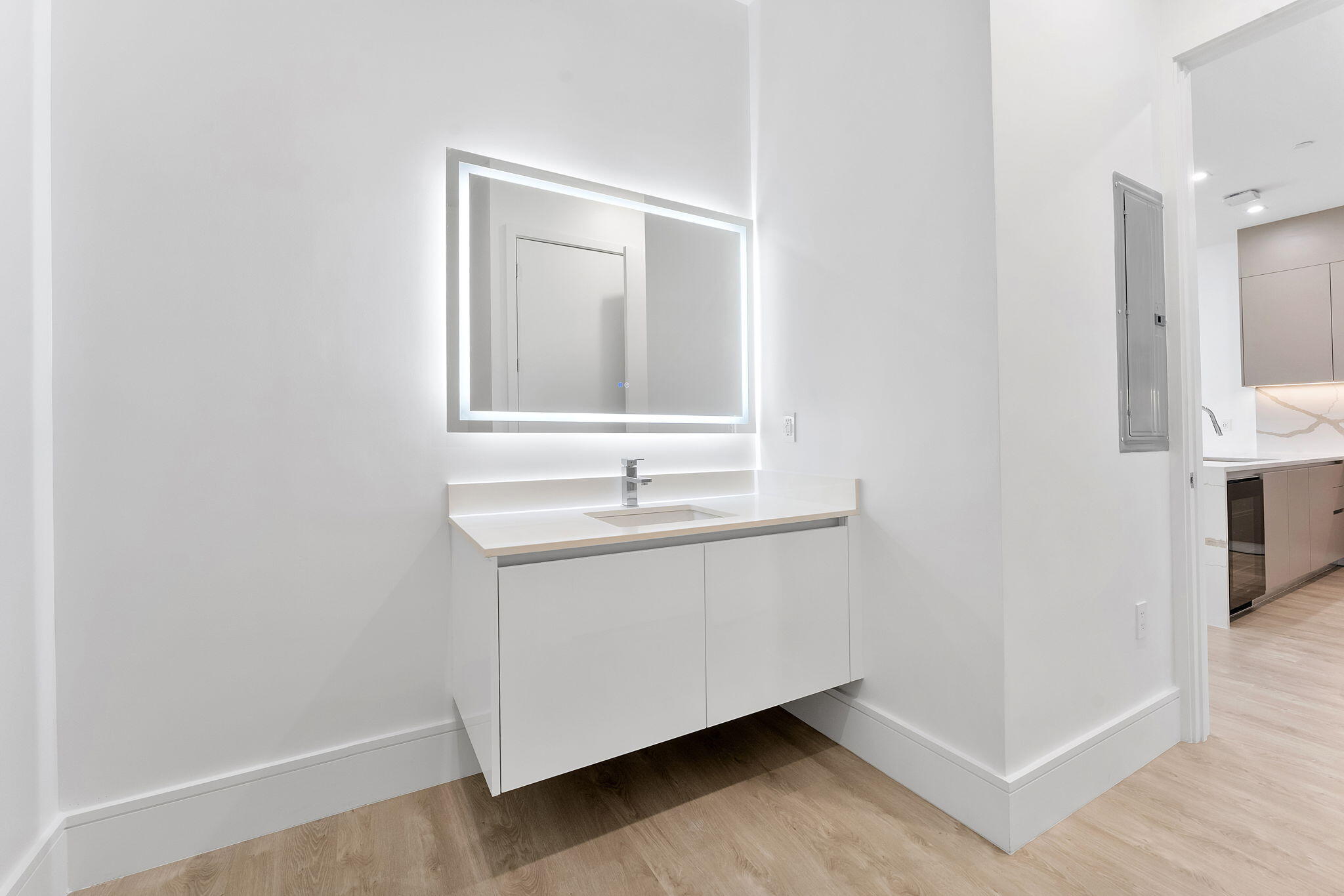 220 Lake Shore Drive 2321