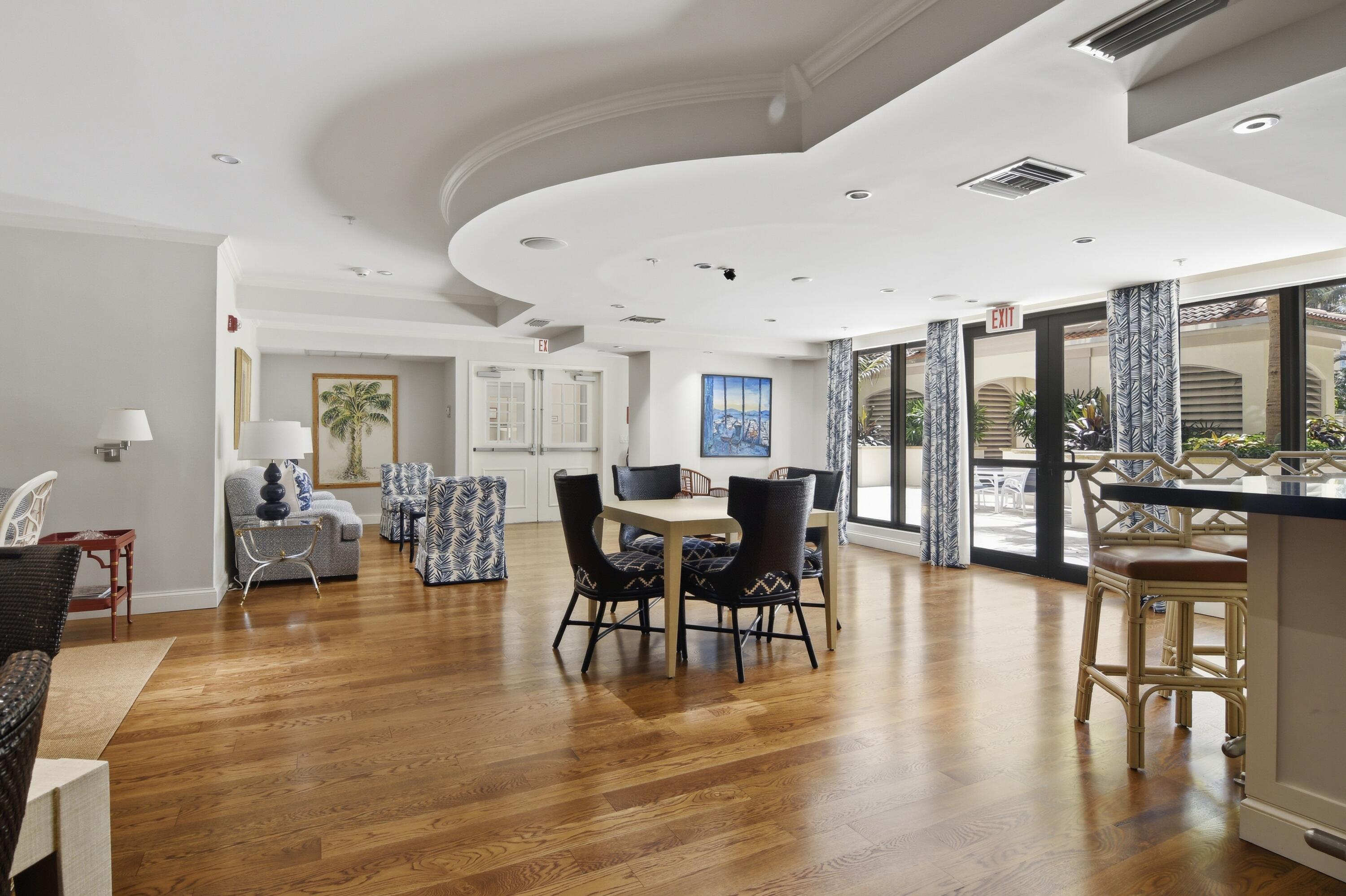 801 S Olive Avenue 206