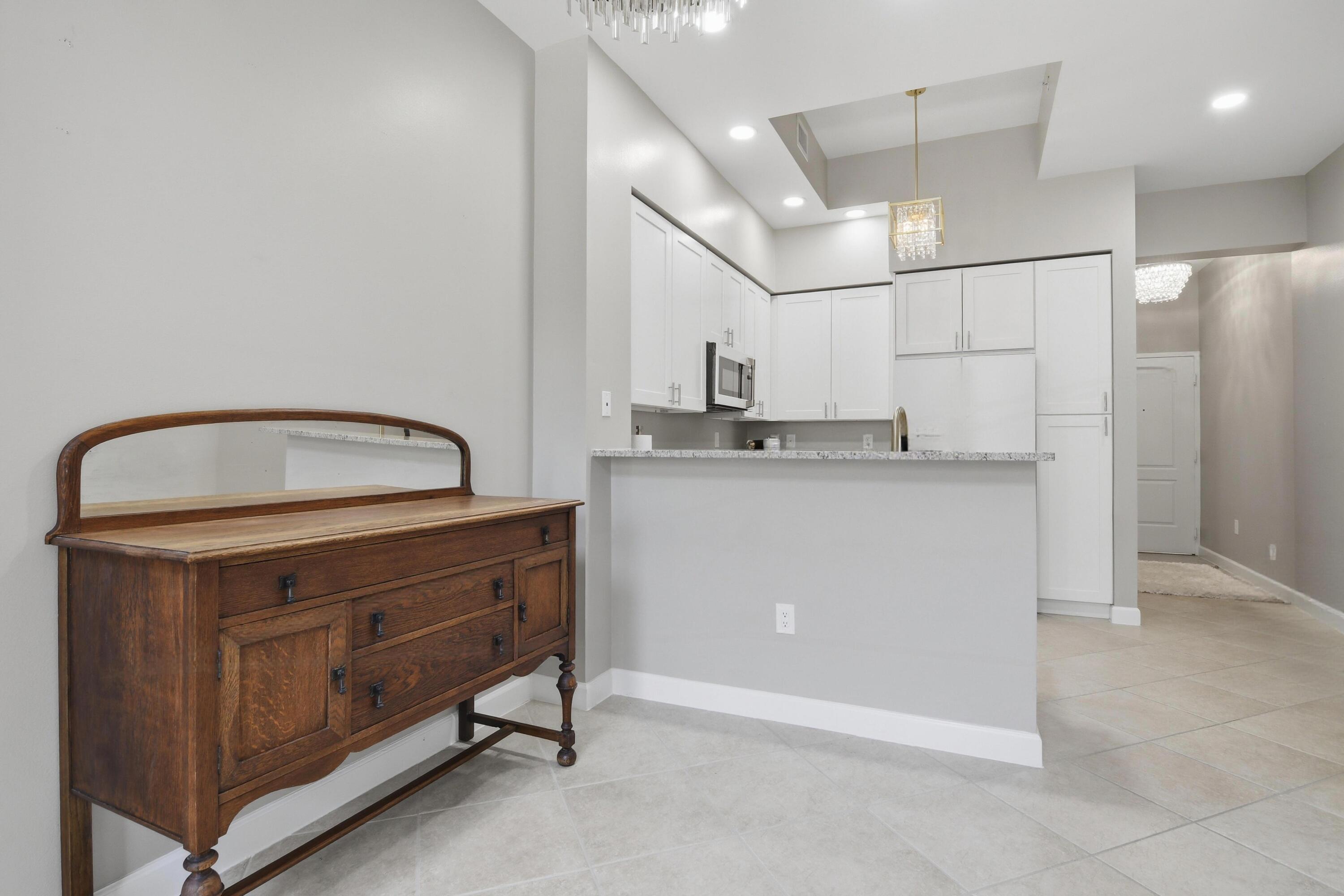801 S Olive Avenue 206