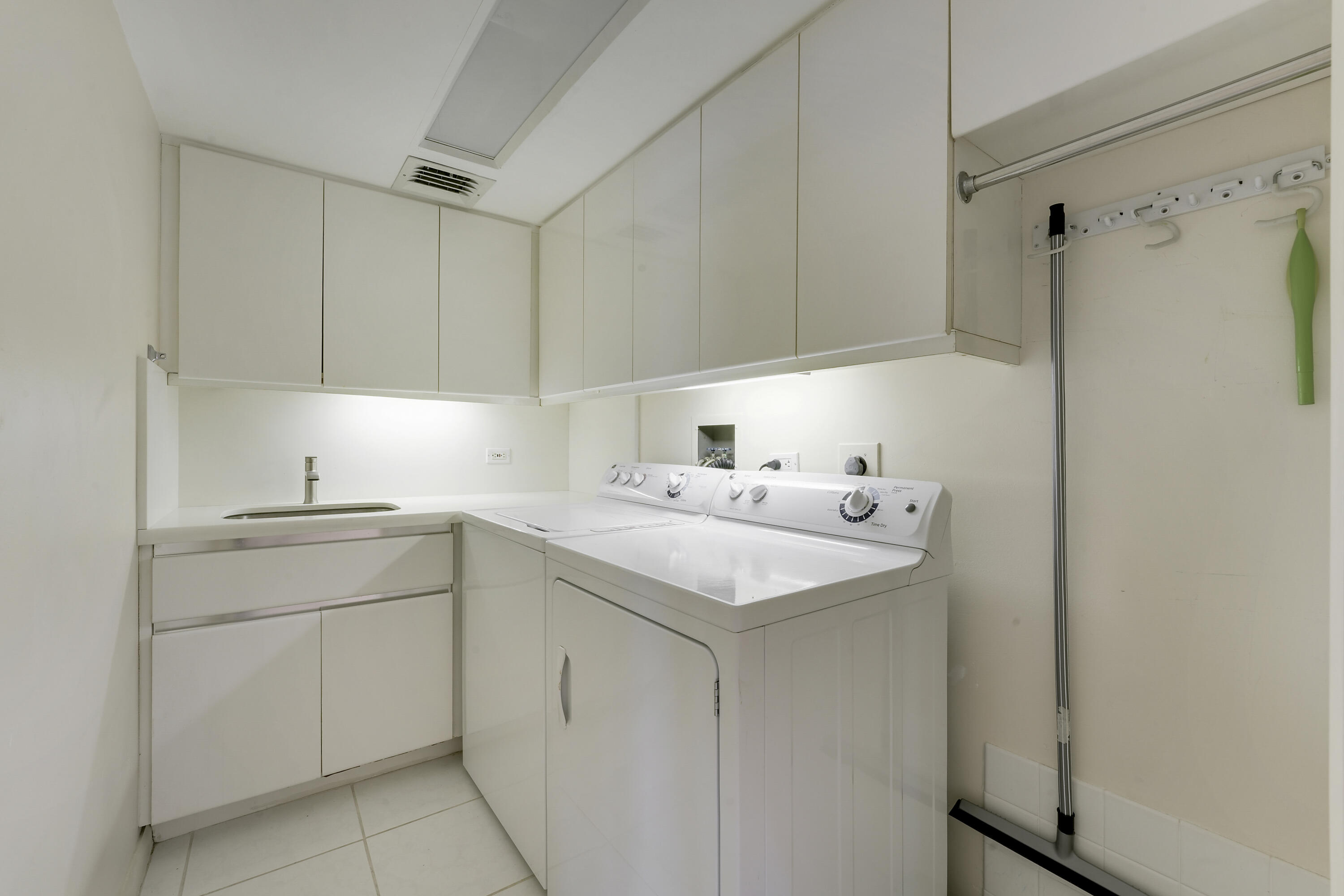 3210 S Ocean Boulevard 703