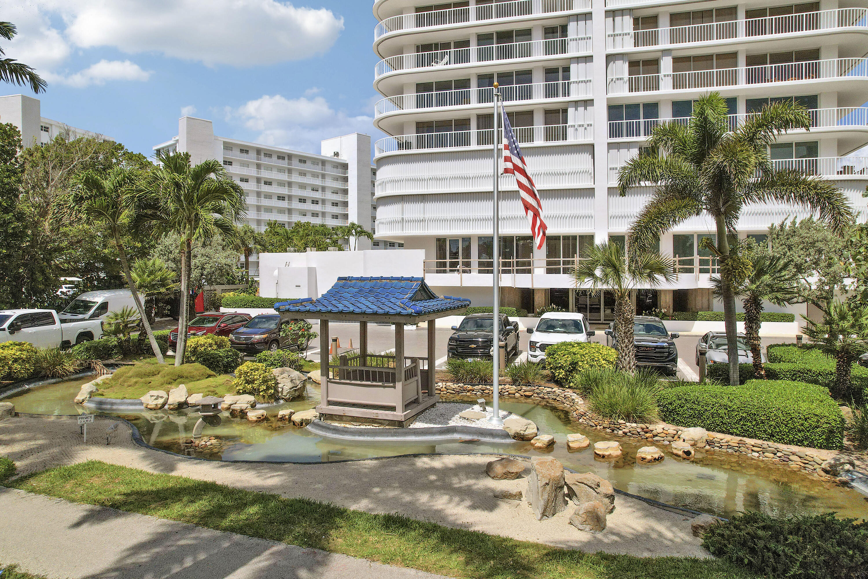 3210 S Ocean Boulevard 703