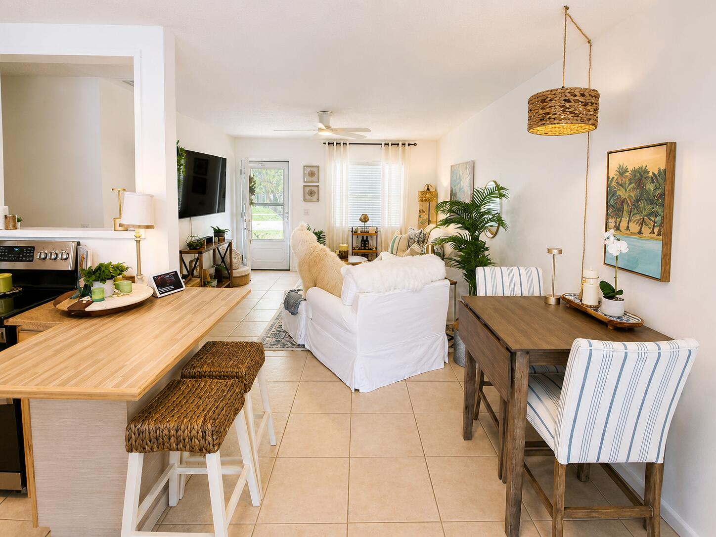 713 Suwanee