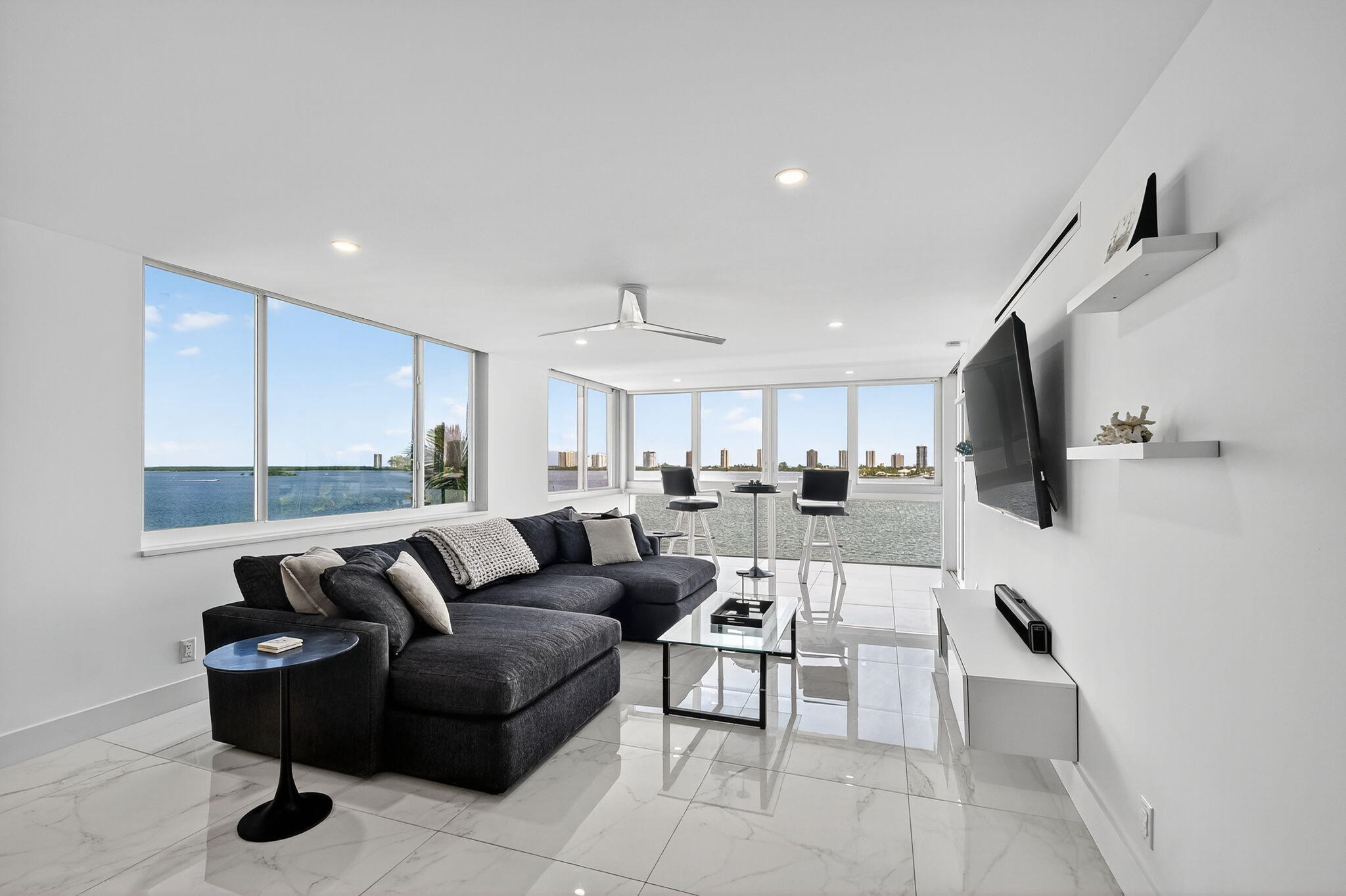 301 Lake Shore Drive 801