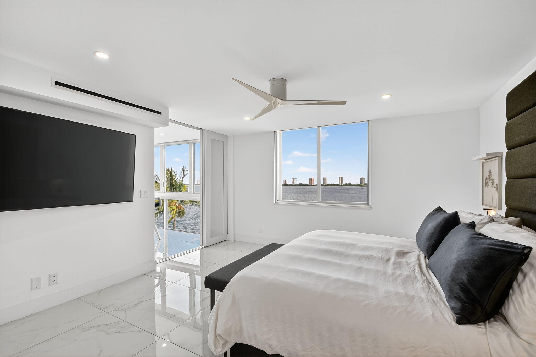 301 Lake Shore Drive 801