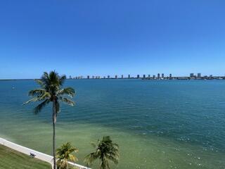 301 Lake Shore Drive 801