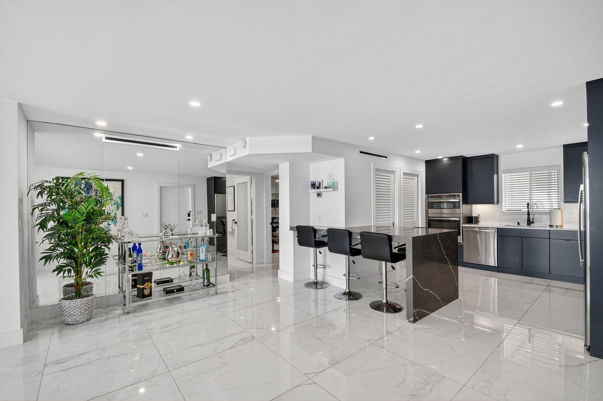 301 Lake Shore Drive 801