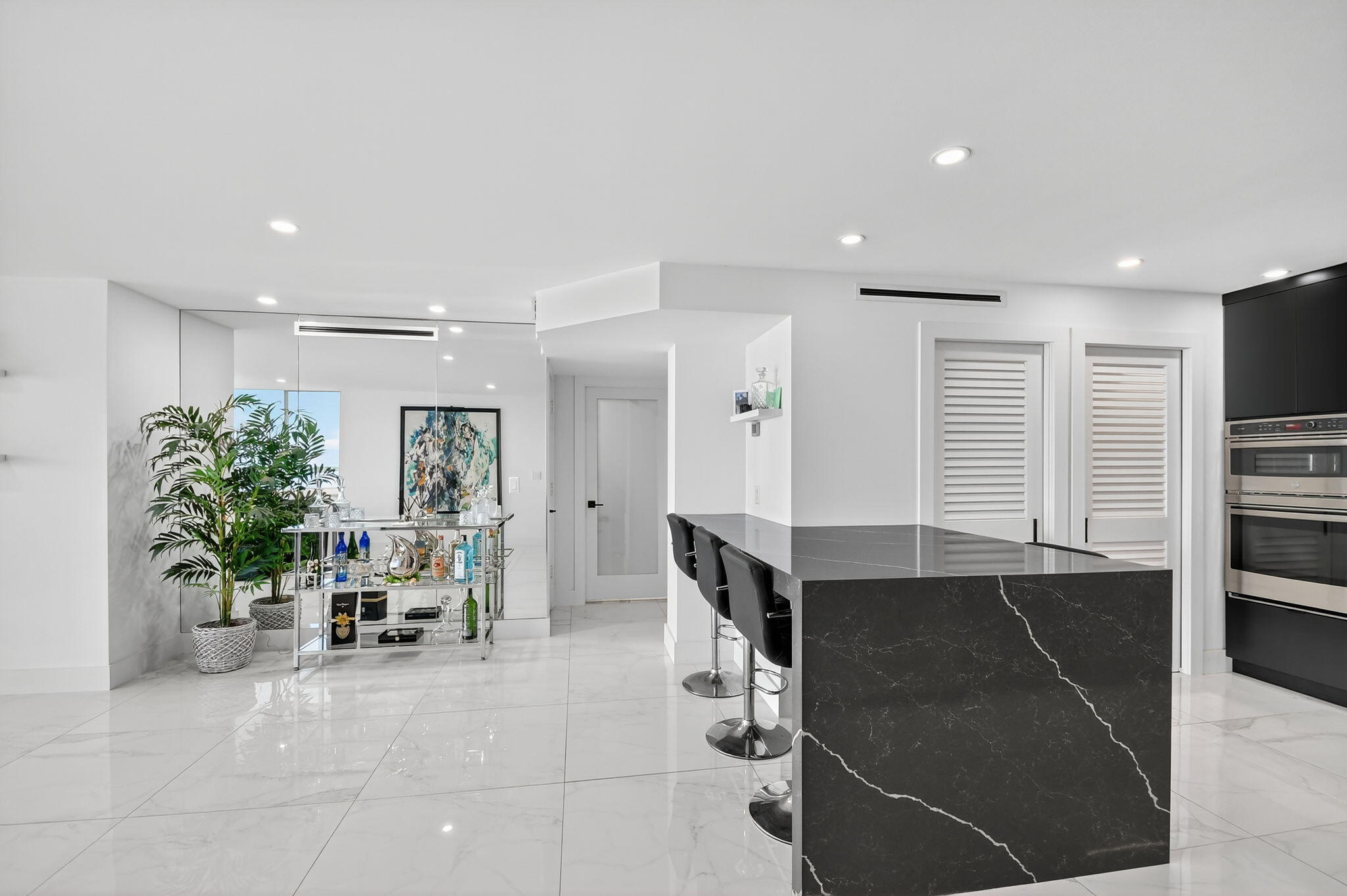 301 Lake Shore Drive 801