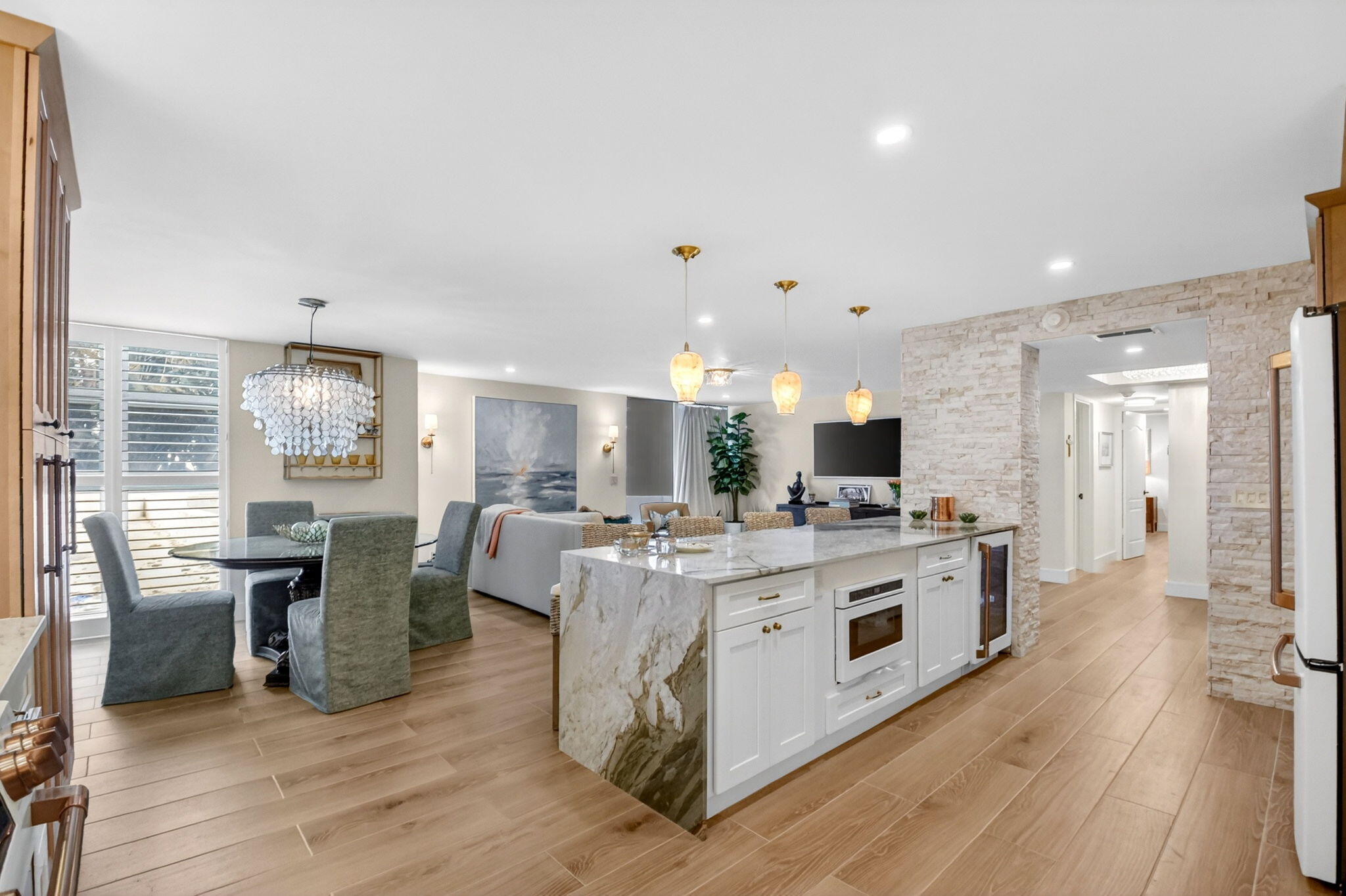2200 S Ocean Boulevard 206