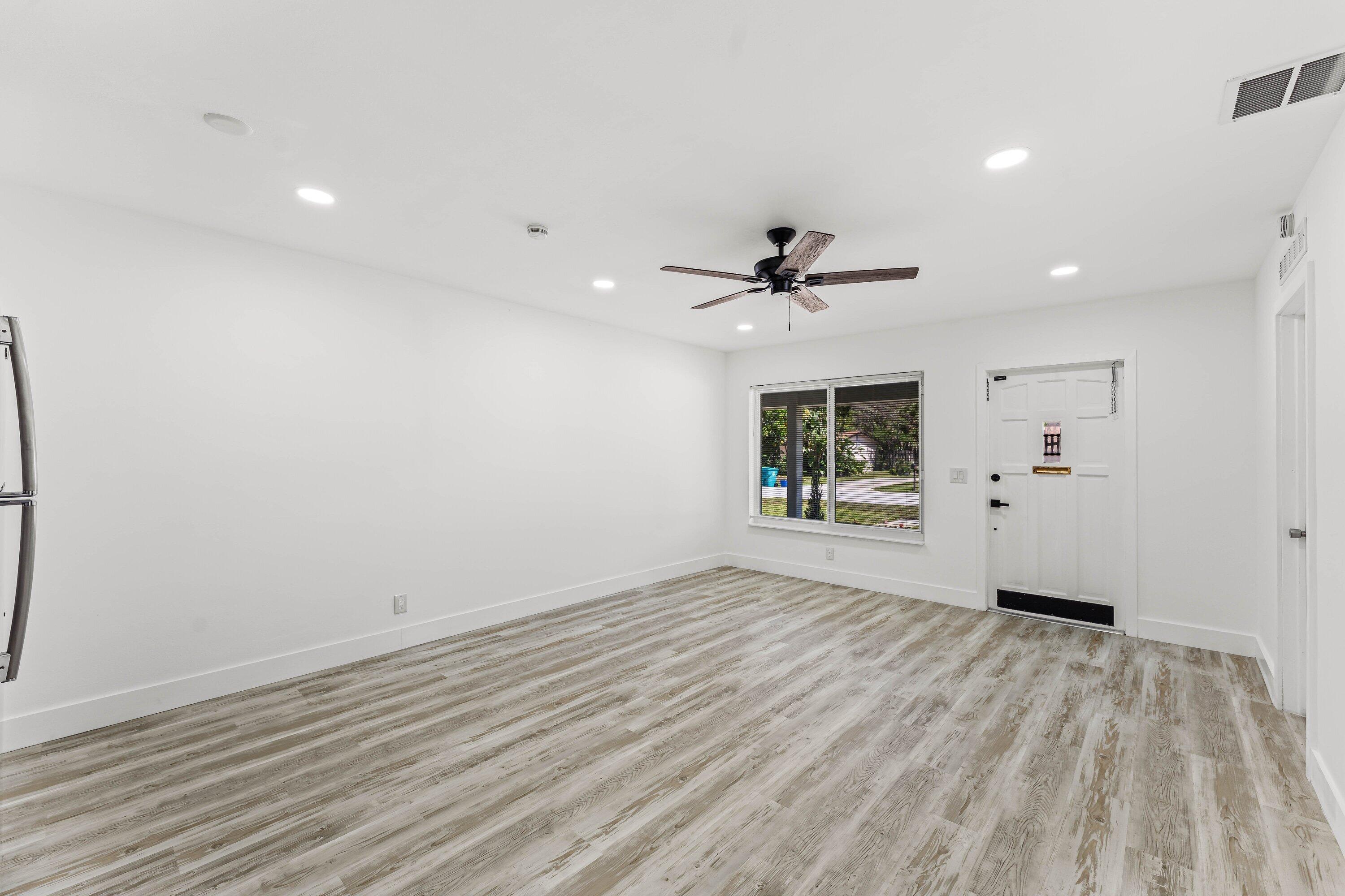 134 SW 14th Avenue A