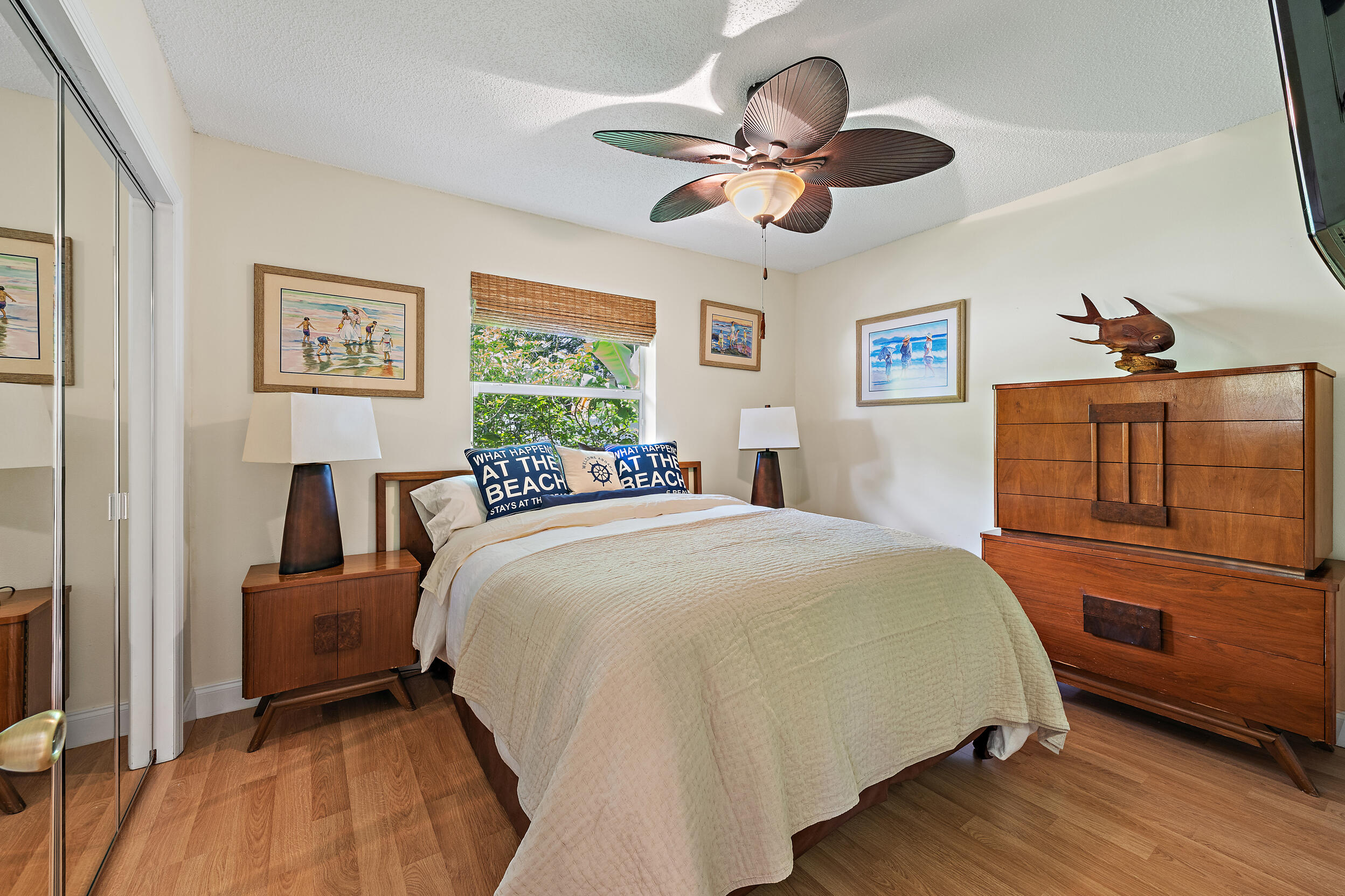 2442 Snug Harbor Drive